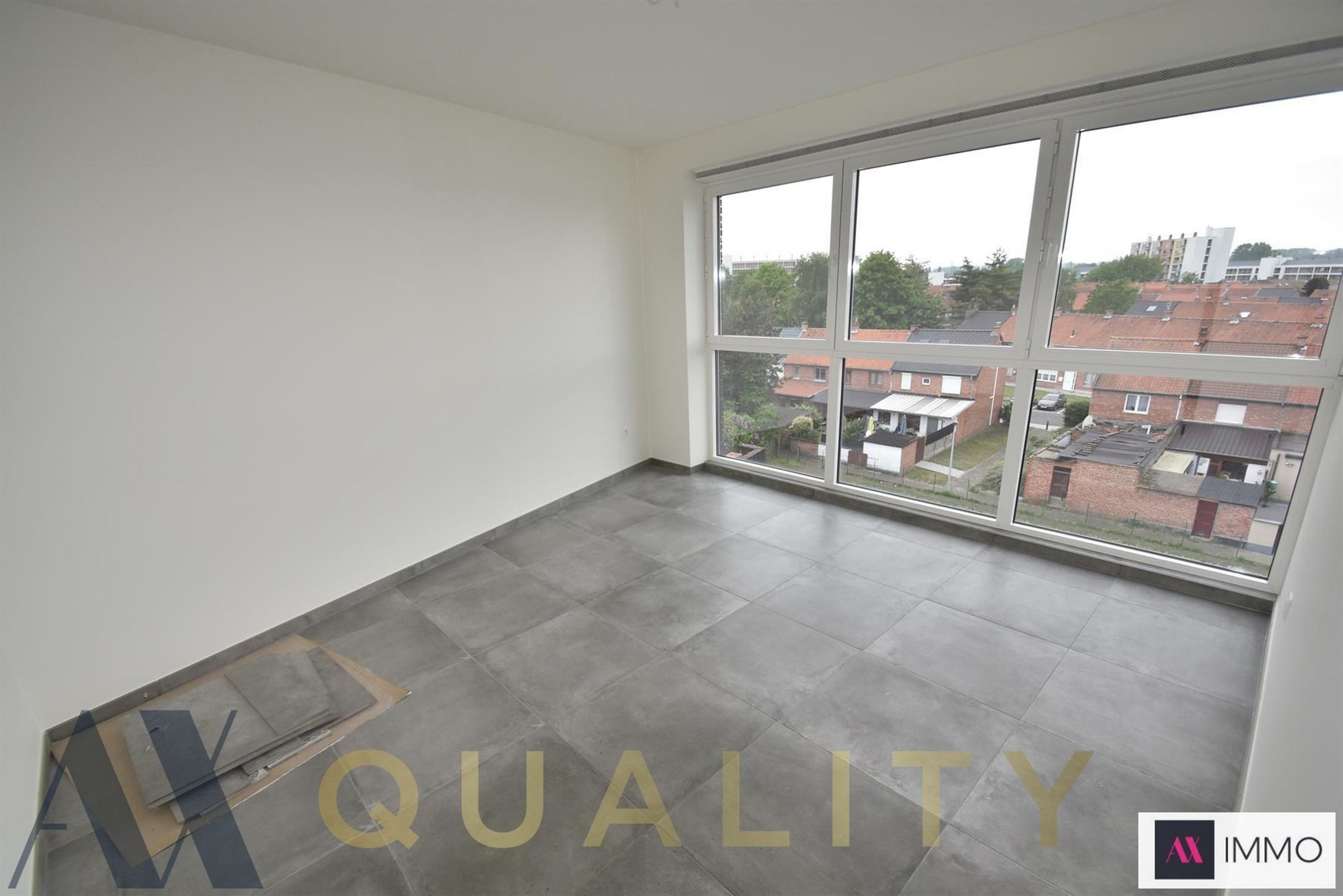 Recent 3 slpk. duplex appt. met  terr.,  2 autostpltsn., private berging, lift en gem. fietsenstalling foto 8