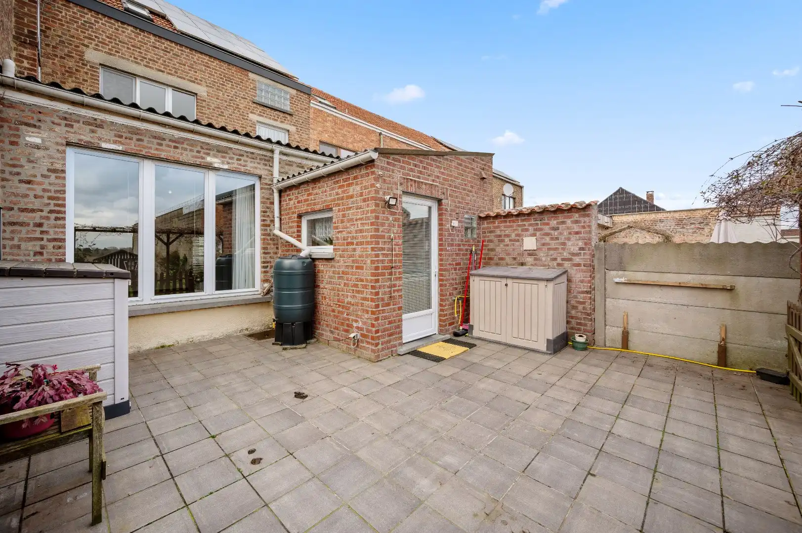 Instapklare rijwoning op een goede ligging in Tienen, met een prachtig zicht op de velden. foto 20