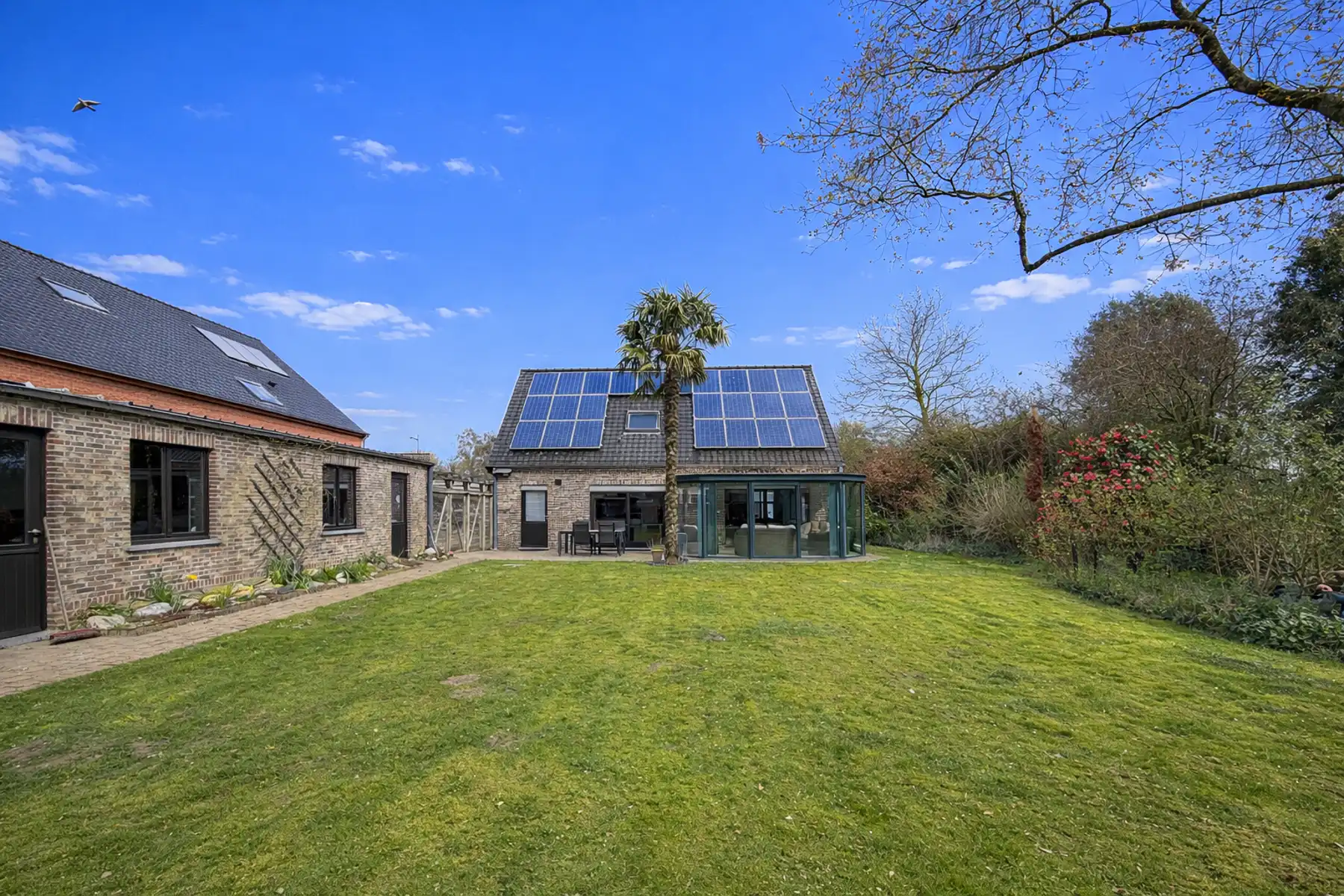 Villa met 4 slaapkamers en zongerichte tuin foto 29