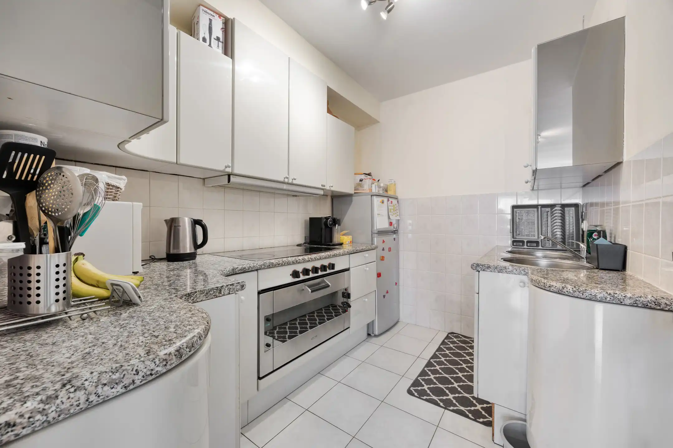 Opbrengsteigendom met 3 verhuurde appartementen nabij stad  foto 8