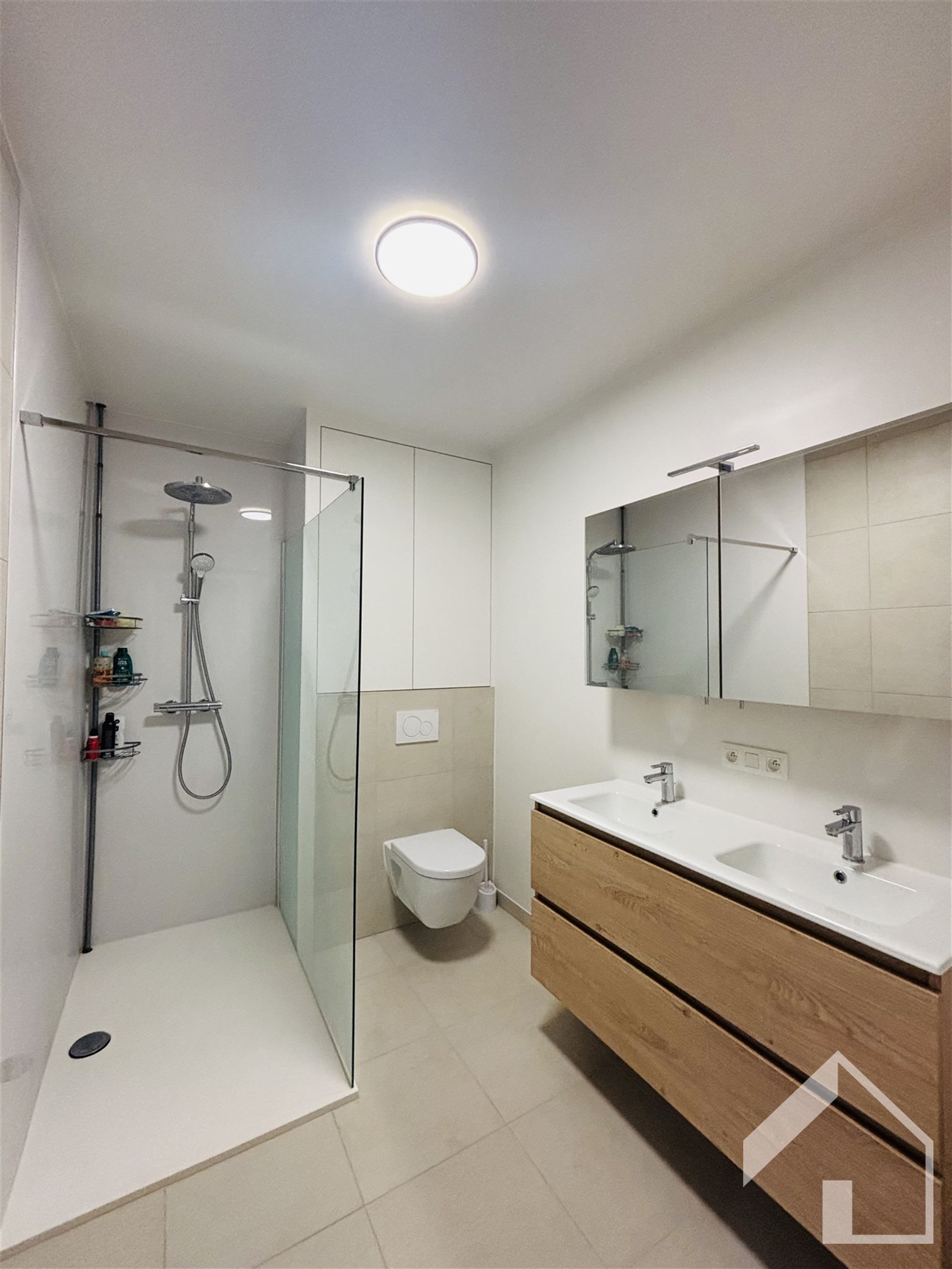 Recent duplex-appartement met 2 terrassen foto 13