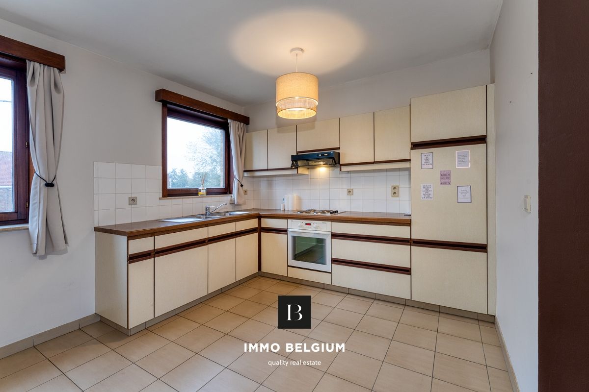 Halfopen, deels gerenoveerde woning op rustige locatie vlak bij zee foto 7
