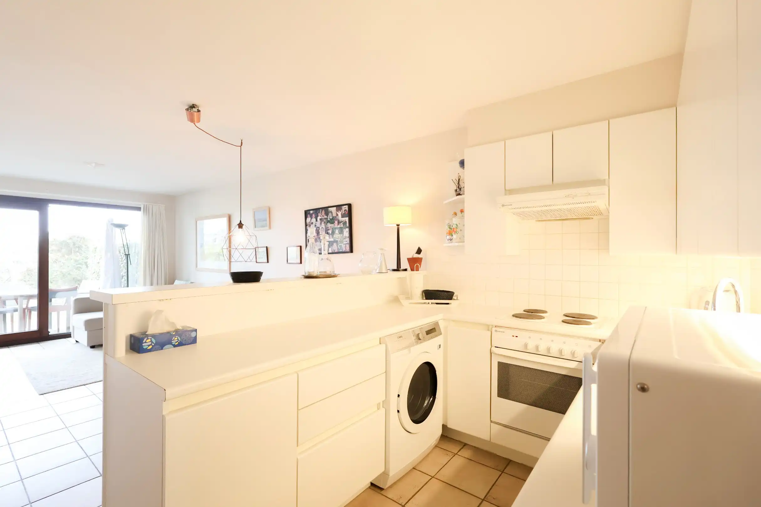 Instapklaar gelijkvloers appartement op wandelafstand van de Zeedijk en het strand! foto 4