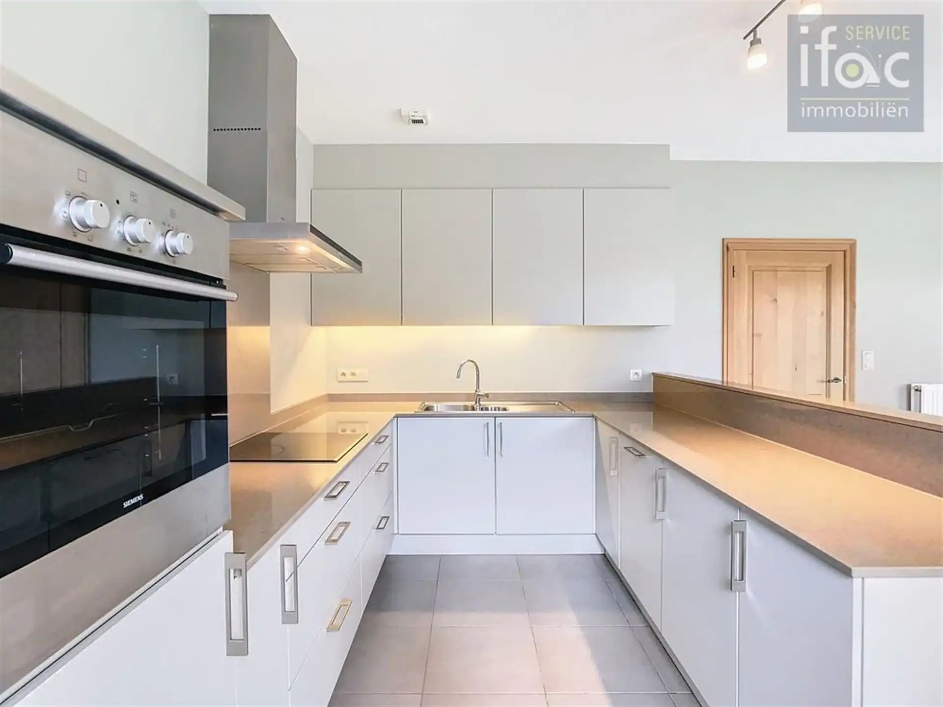 Rustig gelegen villa in doodlopende straat in Duisburg foto 7