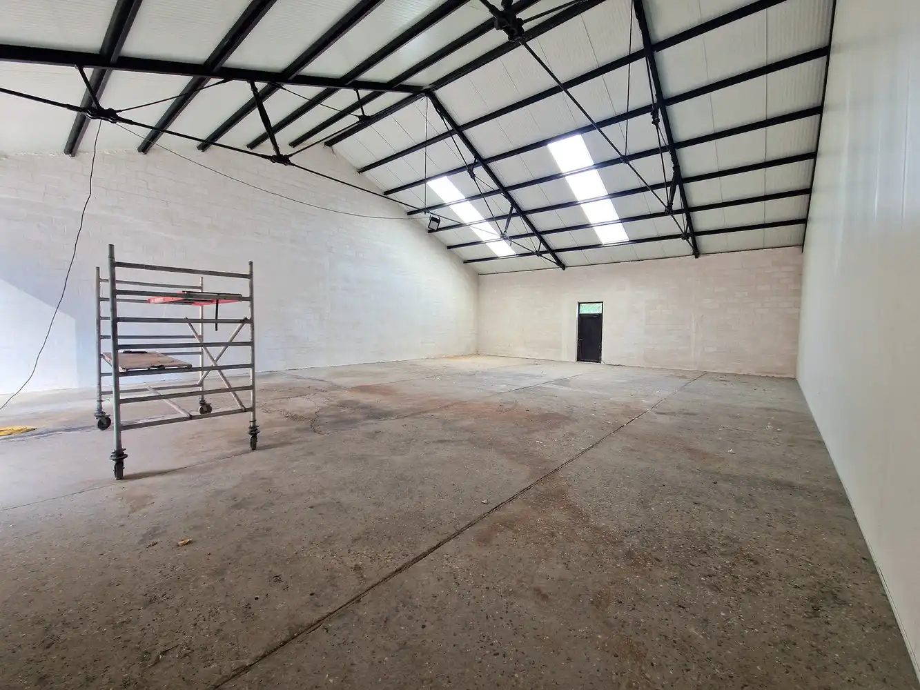 Ruime Woning 3 Slpk + Magazijn / KMO Werkplaats 263m² te Booischot foto 2