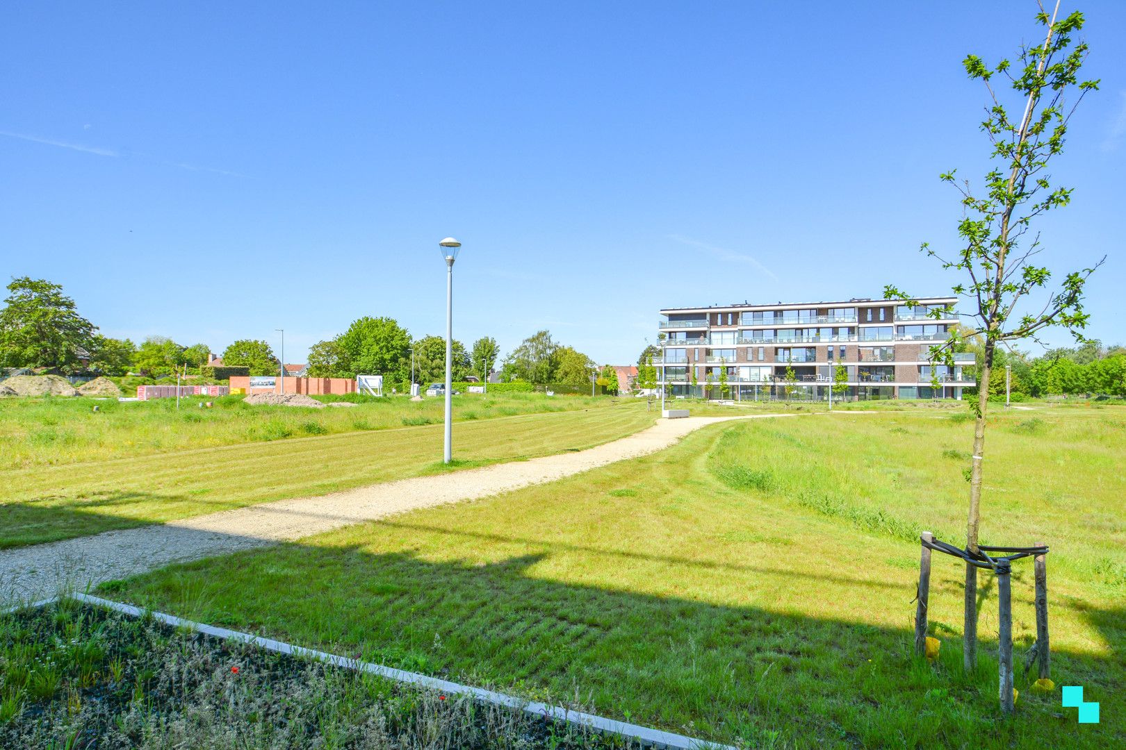 Gelijkvloers appartement aan het kanaal en gemeentepark foto 12