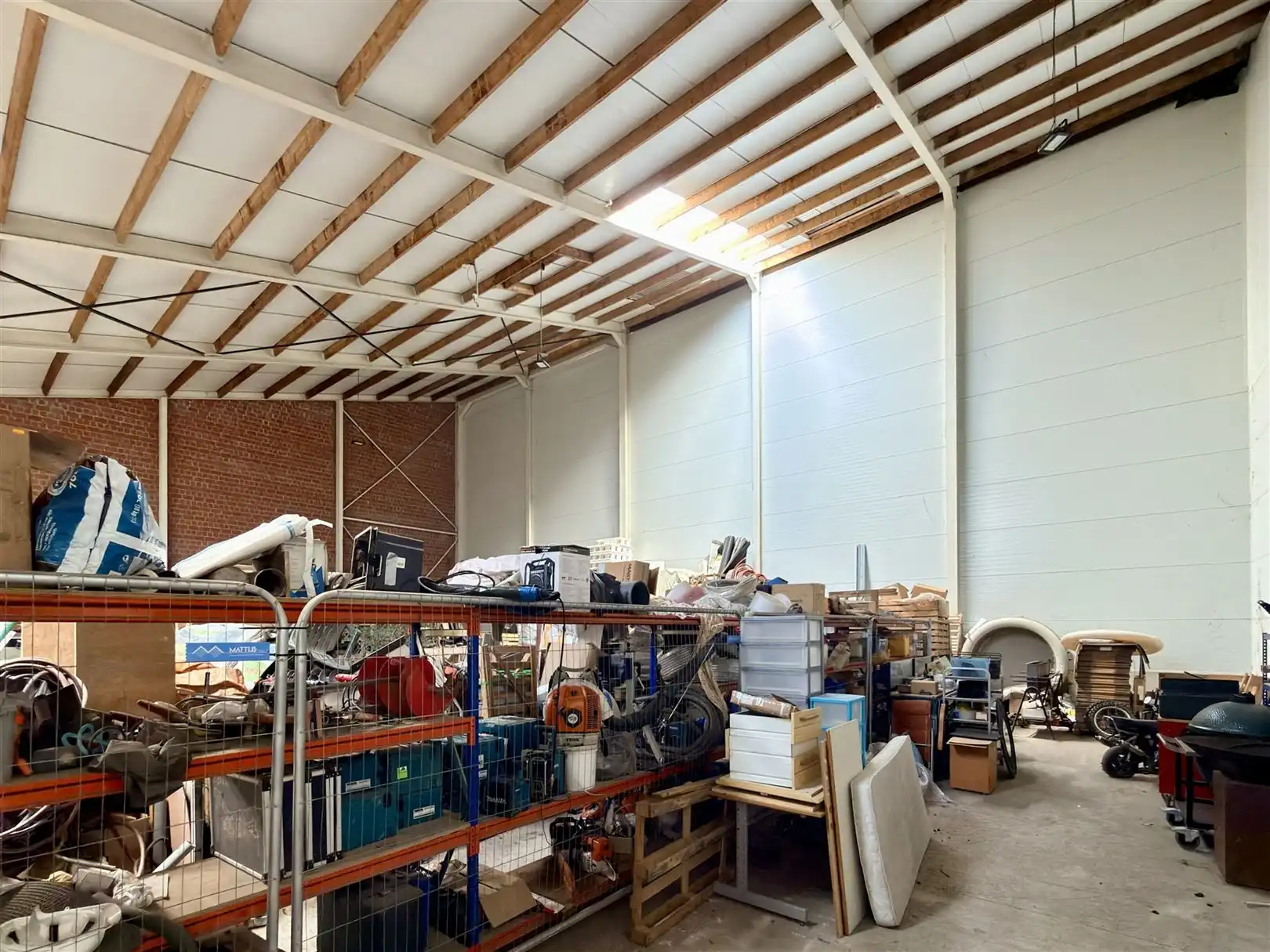Enorm ruim magazijn met natuurlijke lichtinval! foto 13