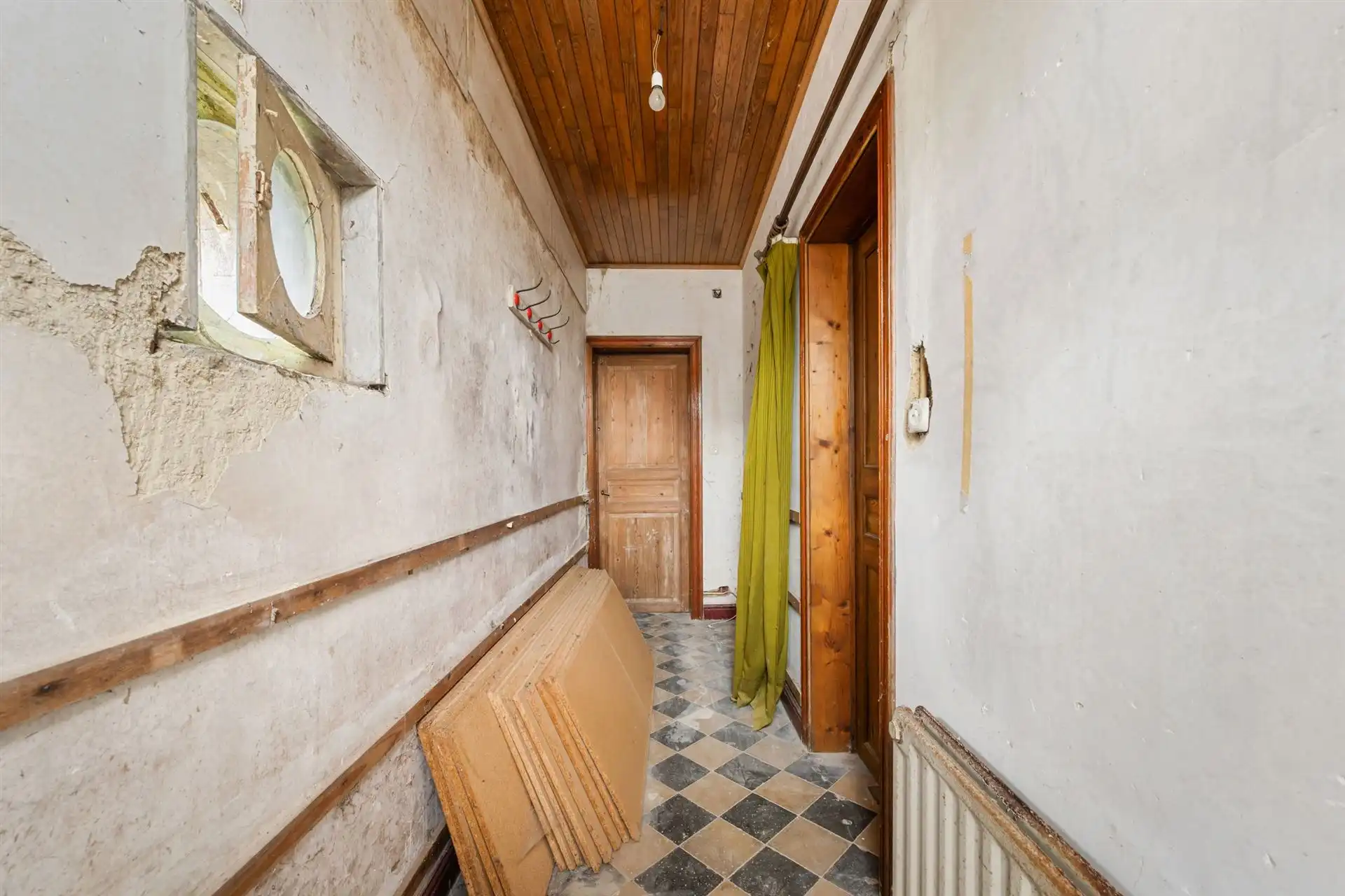Te renoveren HOB, bouwgrond, schuur, ideale projectgrond!  foto 9