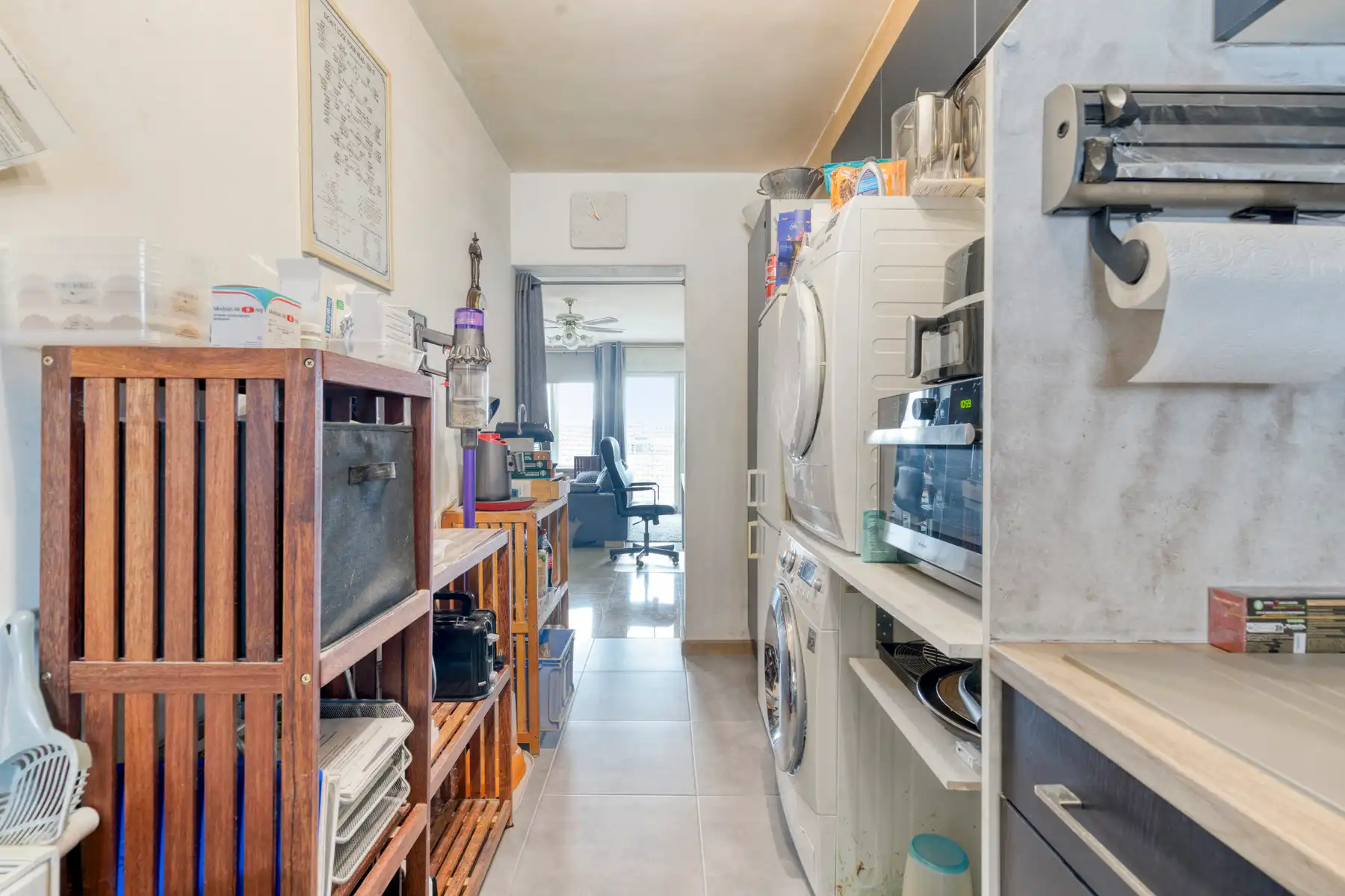 Gezellig instapklaar appartement met ondergrondse standplaats ! foto 7