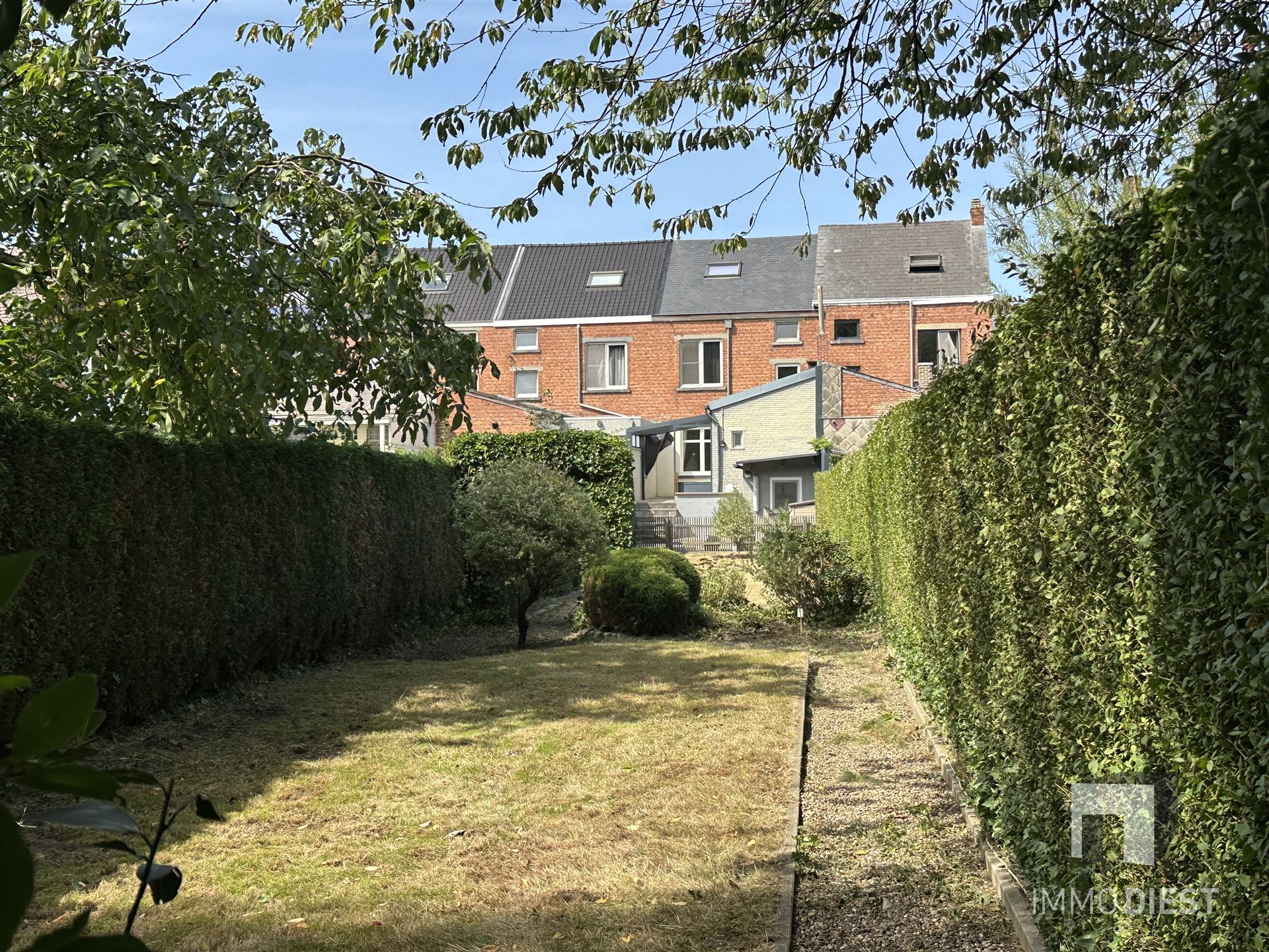 Knappe woning met 3 ruime slaapkamers en mooie tuin - instapklaar foto 29