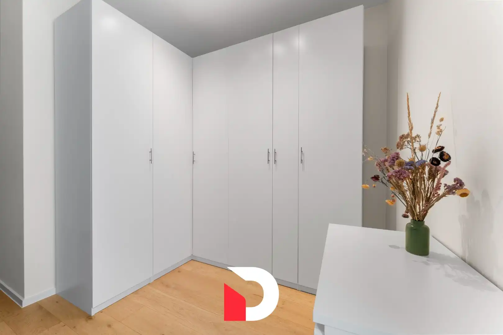 Hoogwaardig afgewerkt app met ruim zuidgericht terras in groene omgeving te Sint-Andries foto 21