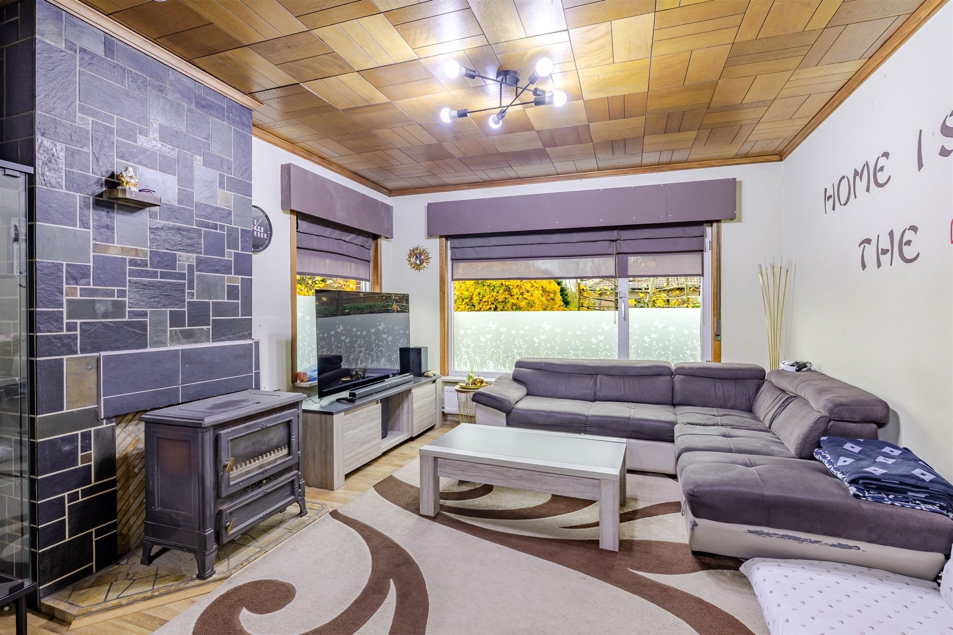 Ruime woning met 3 slks, grote tuin en garage foto 6