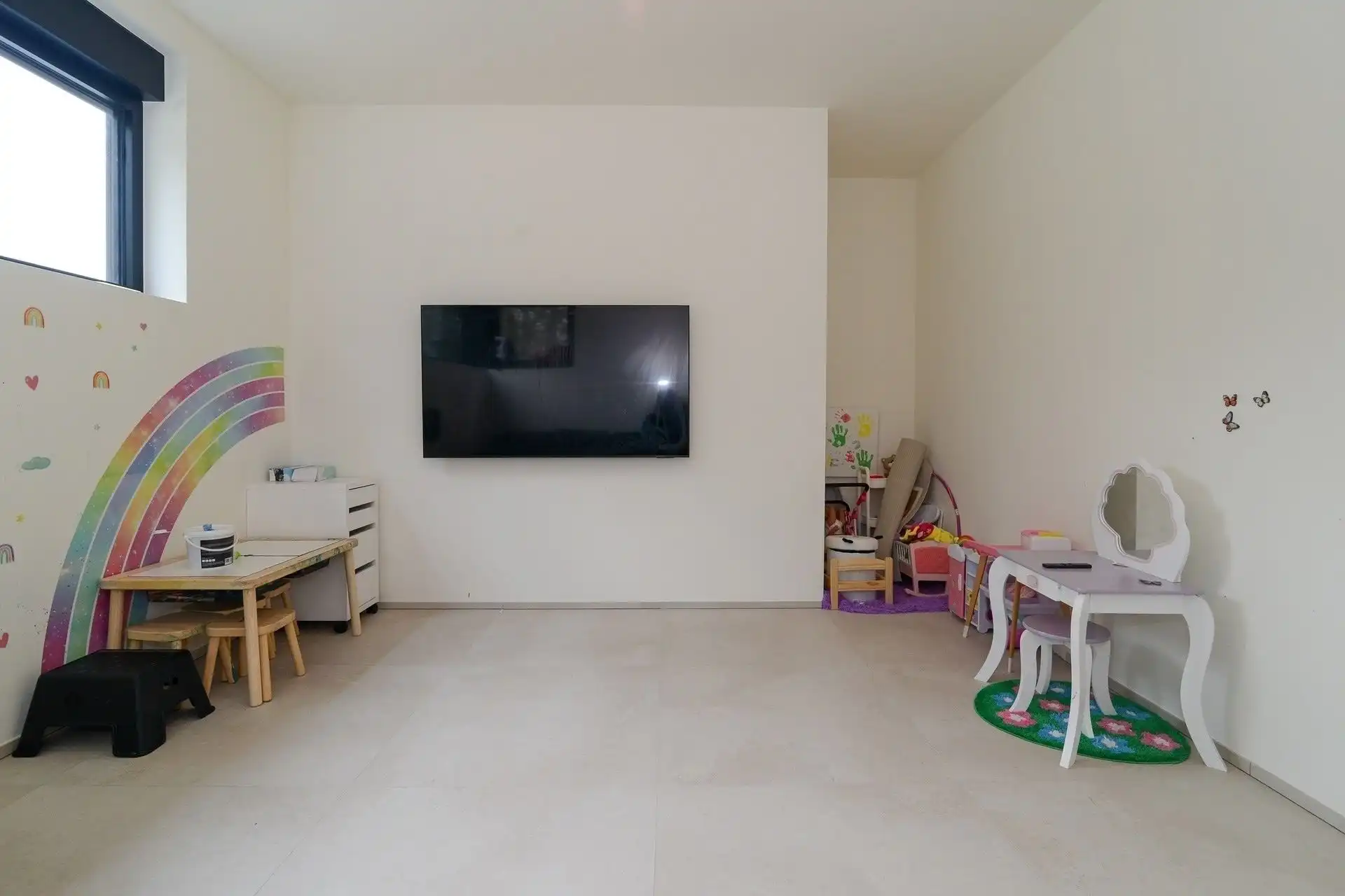 Stijlvolle en instapklare vrijstaande woning op een doodlopende straat  foto 20