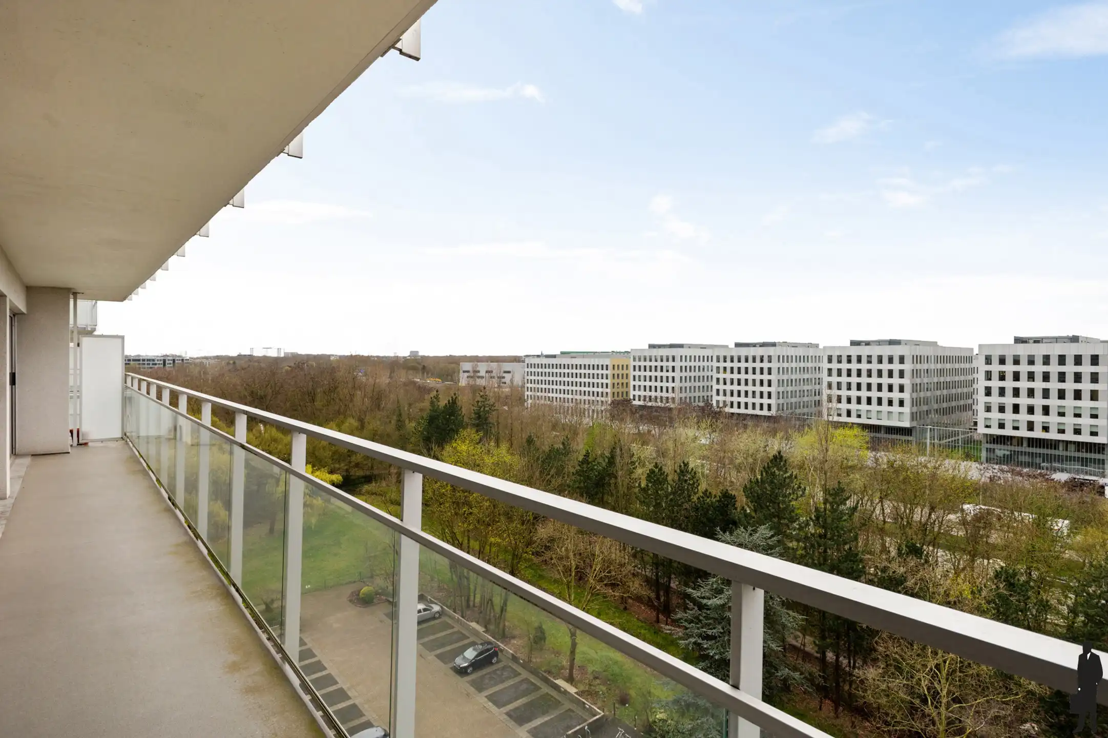 Lichtrijk appartement met ruim terras foto 11