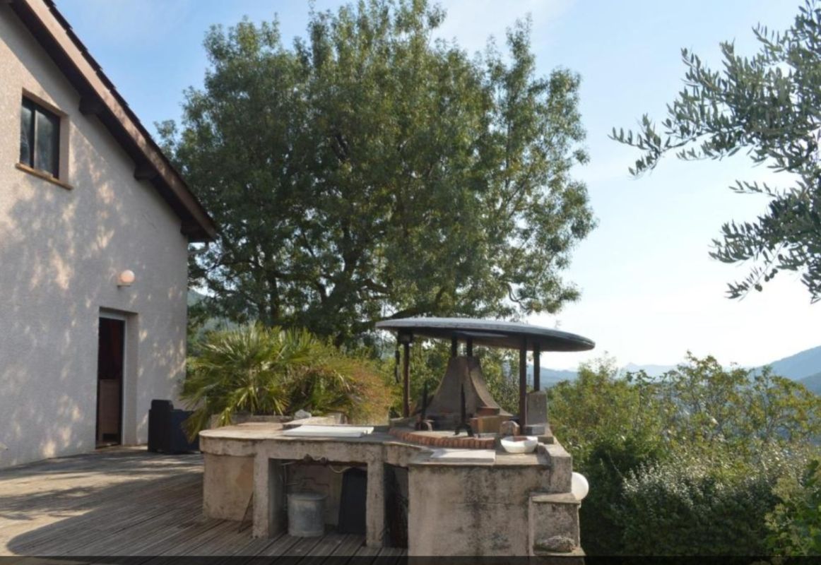 Vakantiewoning met panoramisch uitzicht in Saint Martin de l’Arçon, Frankrijk foto 12