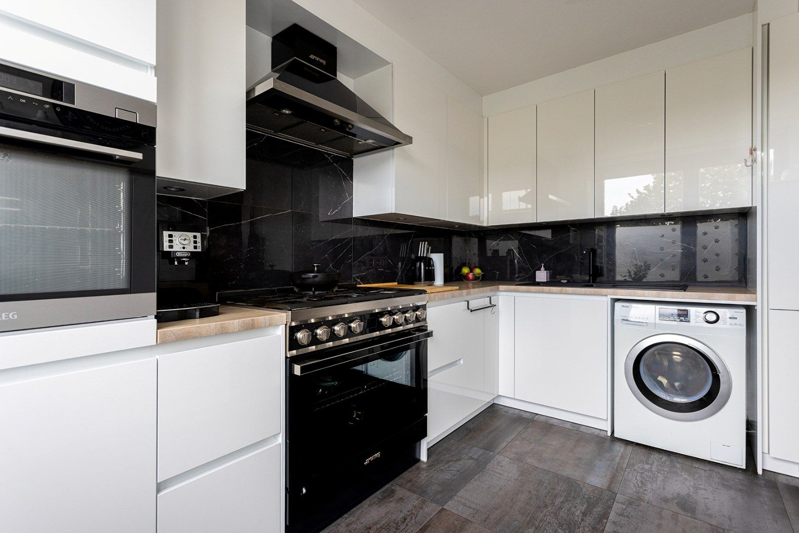Energiezuinig gerenoveerd 2-slaapkamer appartement (2v) met terras!  foto 8