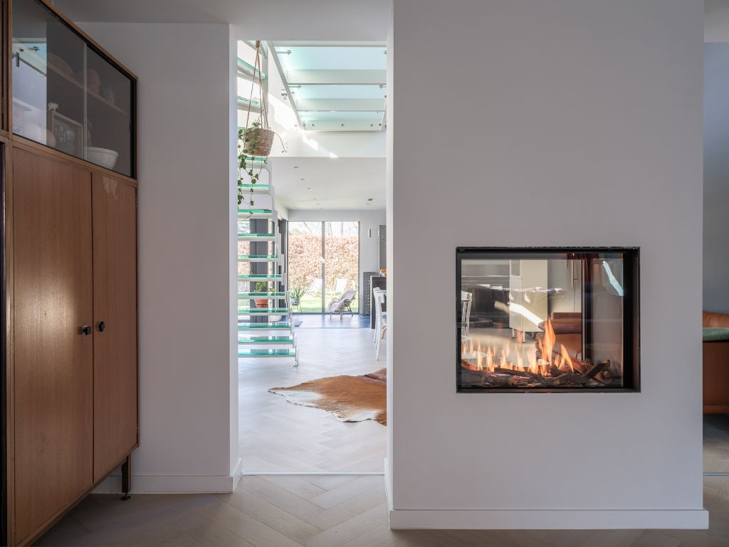 Ruime en energiezuinige woning (A-score) met de mogelijkheid tot combinatie woon/werk op een zeer gegeerde locatie te Sint-Martens-Latem. foto 6