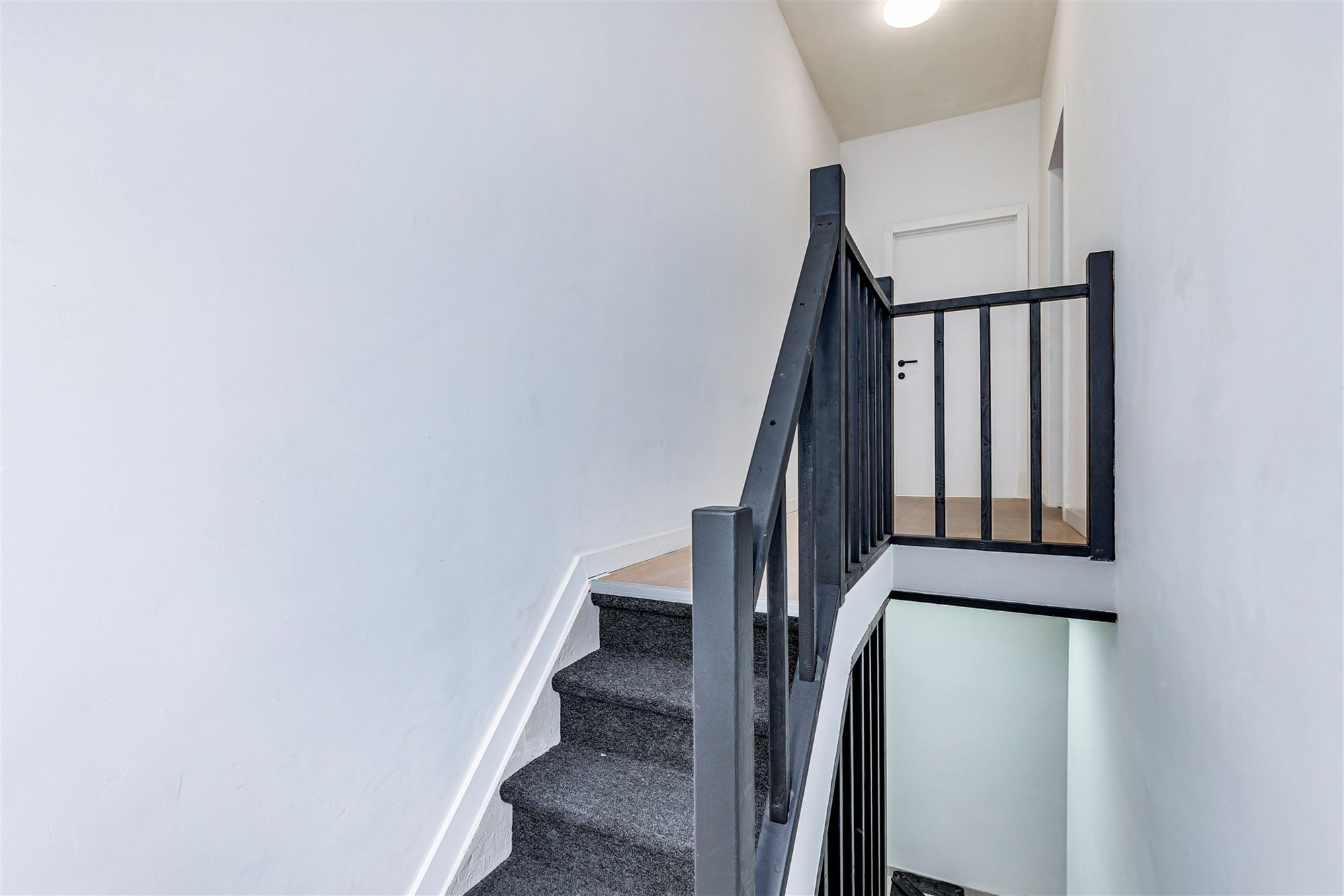 Gelijkvloers duplexappt met 3 slk + tuin foto 15