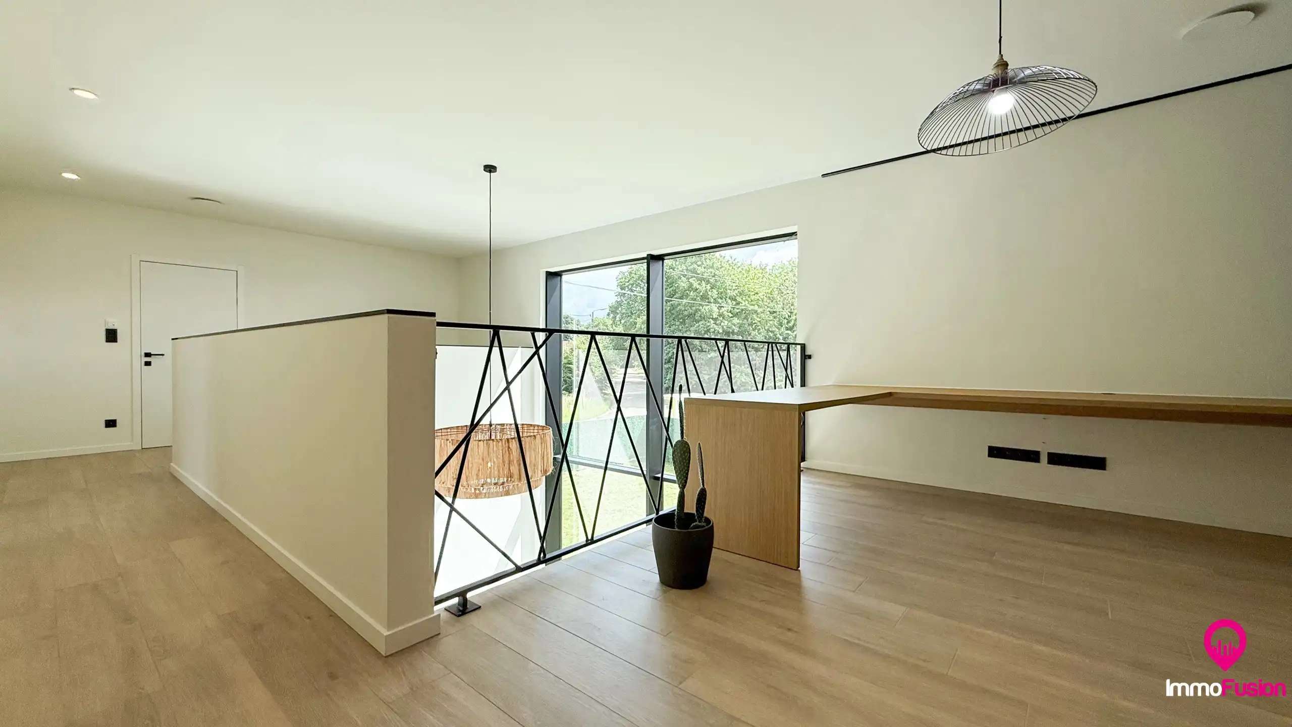 Instapklare villa met 4 slpk., laadpaal en zonnepanelen! foto 30