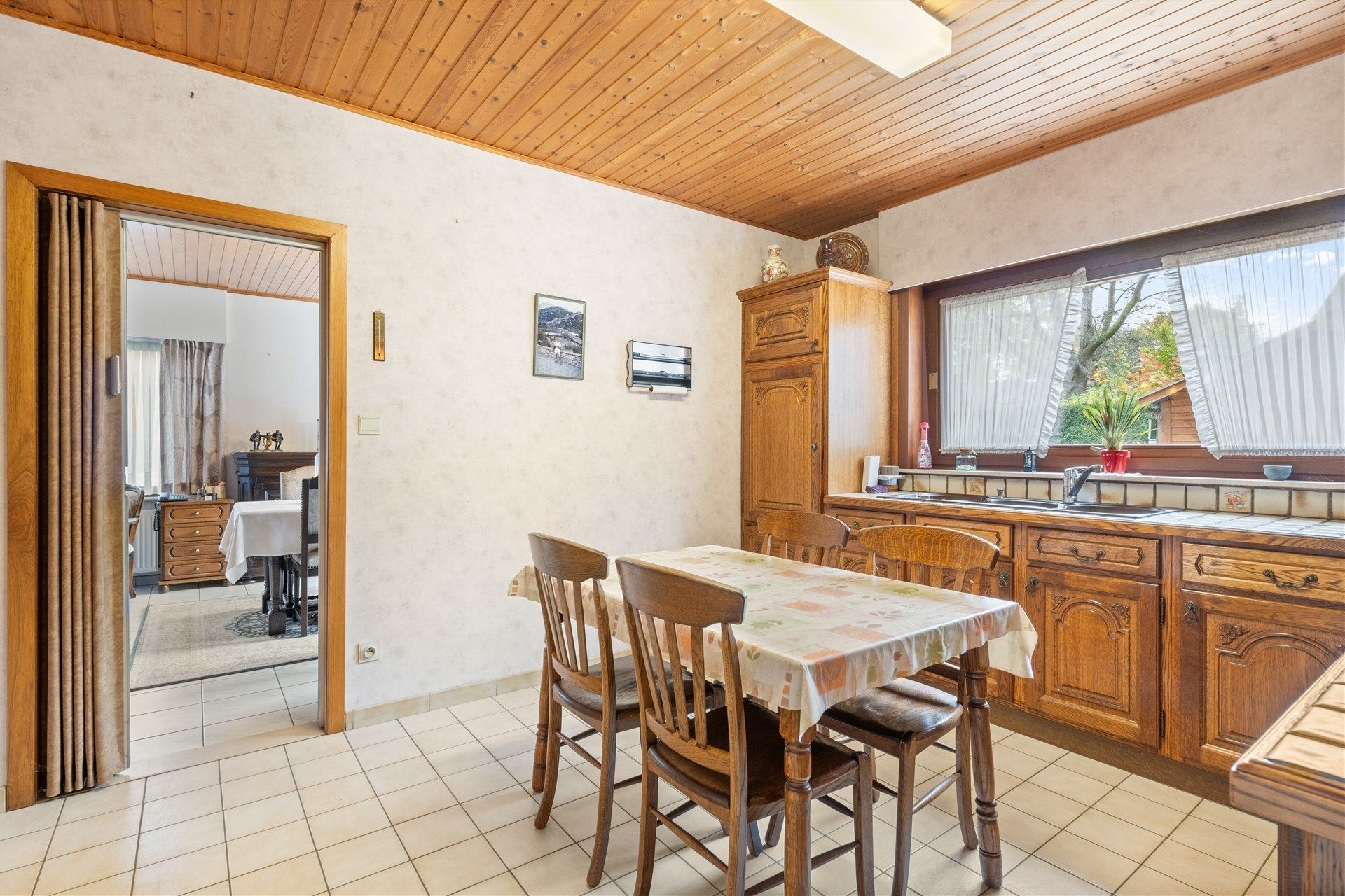 Halfopen bebouwing op zeer centrale ligging. foto 9