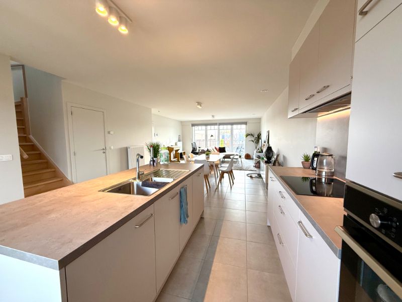 Recent duplex appartement met 2 slaapkamers en terras foto 11