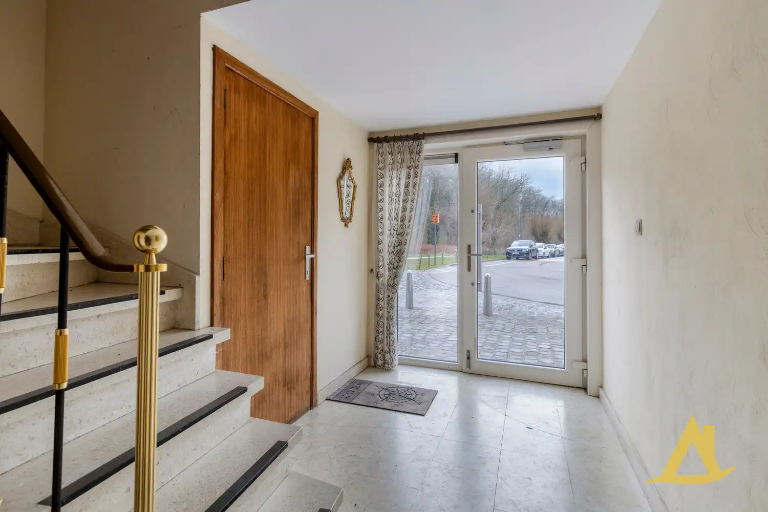 RUIM APPARTEMENT IN HET CENTRUM VAN DIEST! foto 2