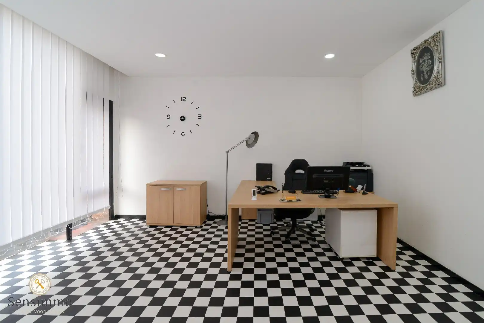 Handelsruimte in het hartje van Genk foto 8