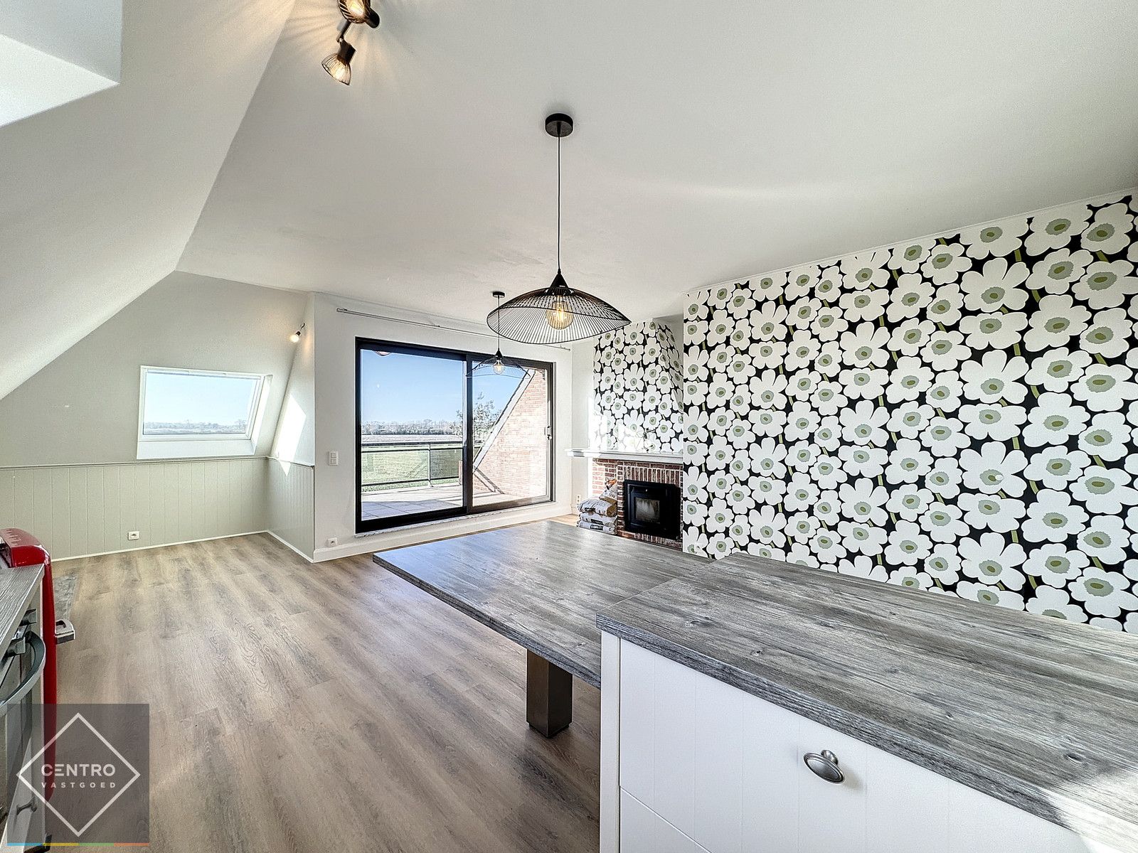 LEUK dakappartement met 2 slpks en garage met FANTASTISCH UITZICHT! foto 10
