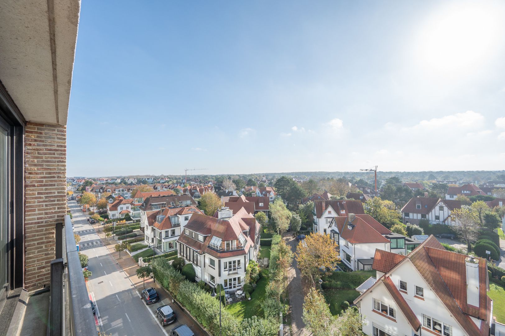 Prachtig gerenoveerd hoekappartement met zeezicht gelegen op het Albertplein foto 11