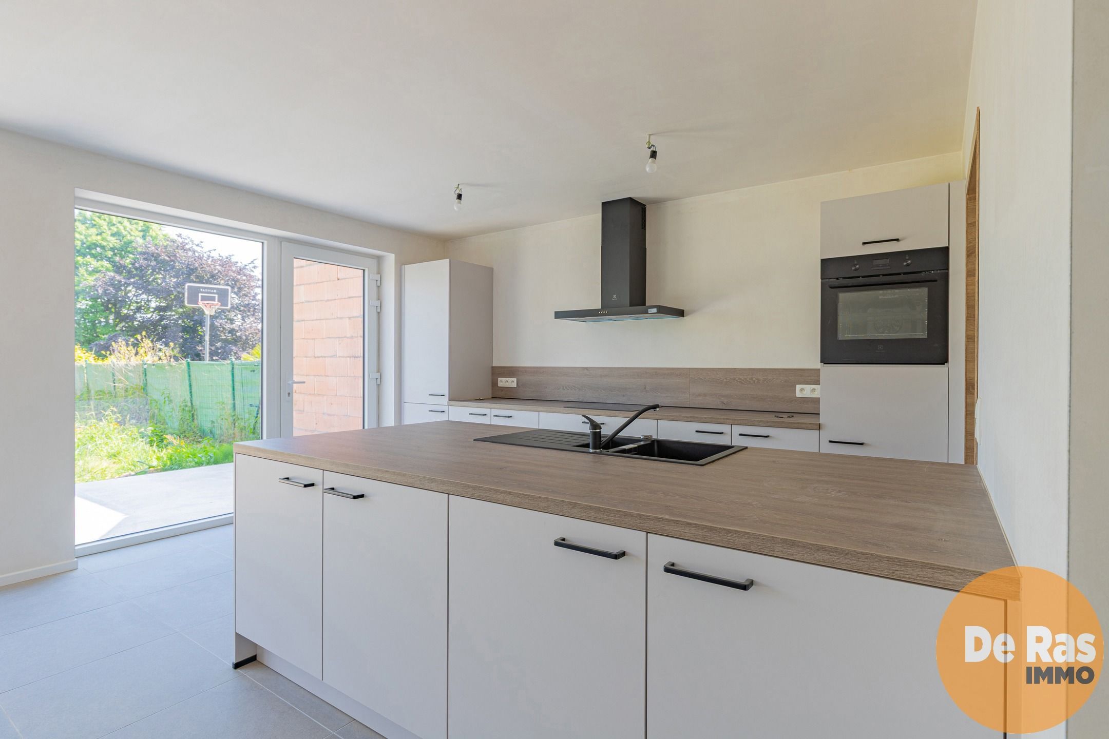 ERONDEGEM - Ruime nieuwbouwwoning met 4 slaapkamers foto 6