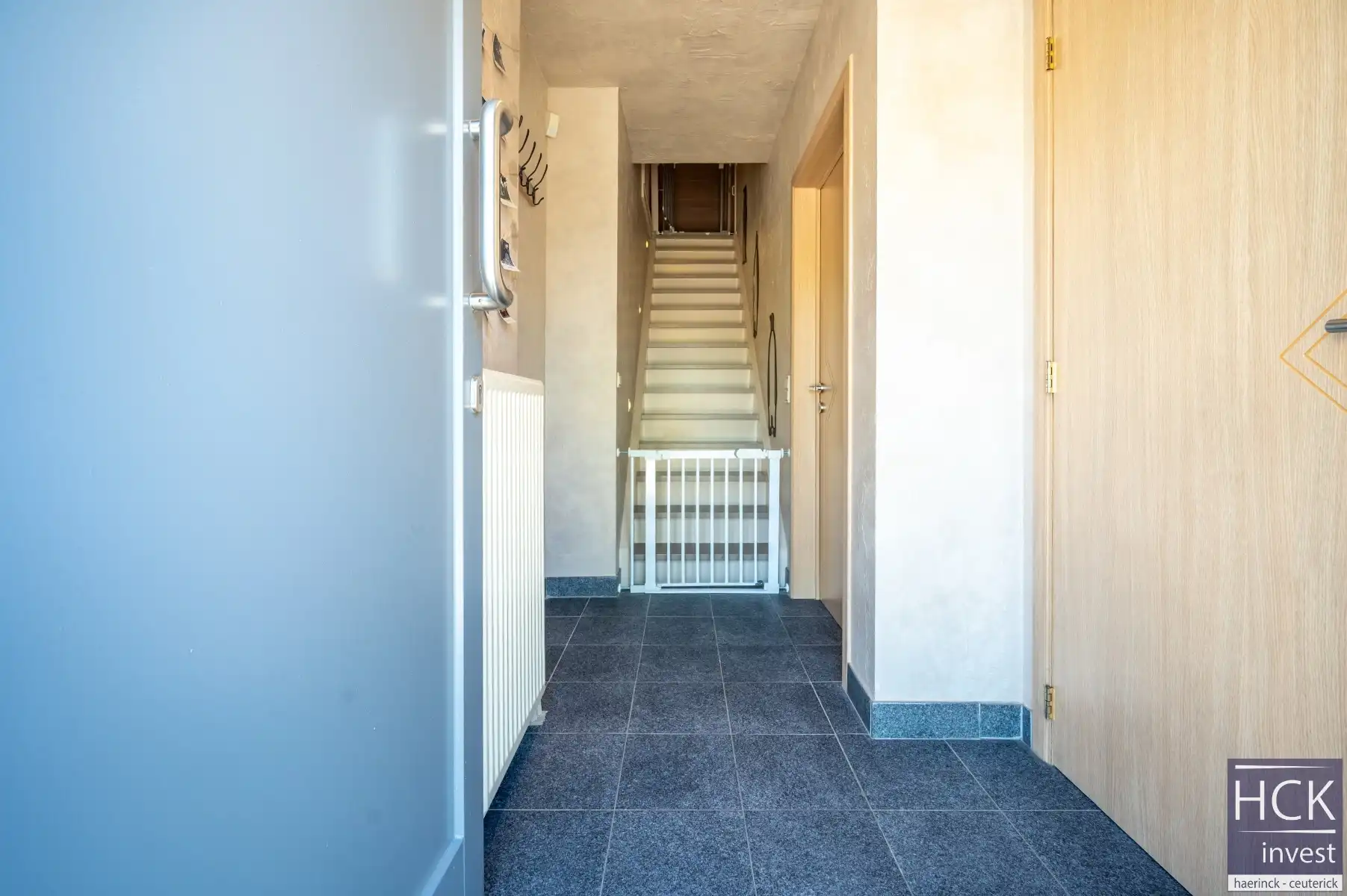 KRUISHOUTEM - Energiezuinige & instapklare woning met 3 SLPK. op toplocatie! foto 2