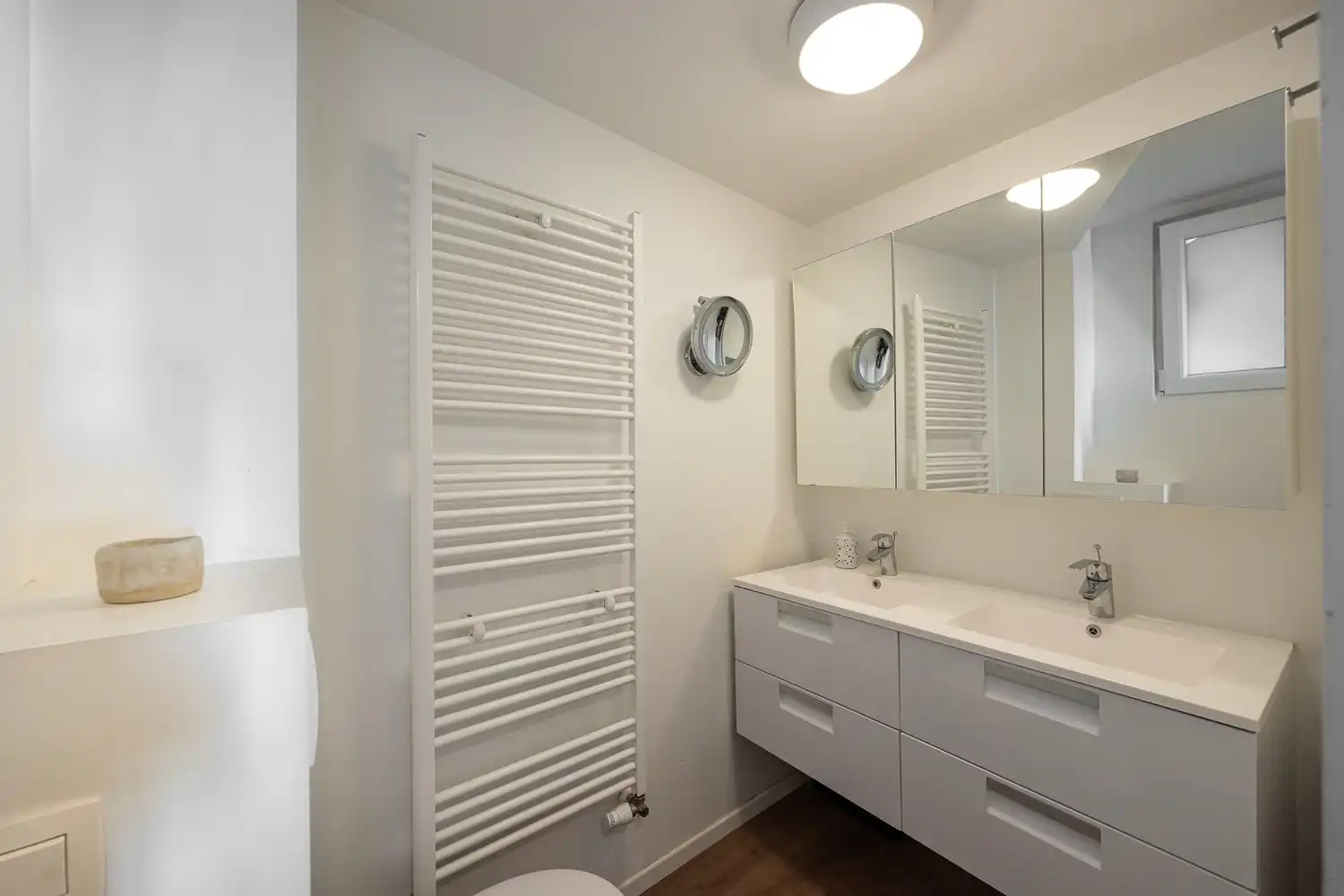 Instapklare stadswoning met garage en 2 slaapkamers foto 23