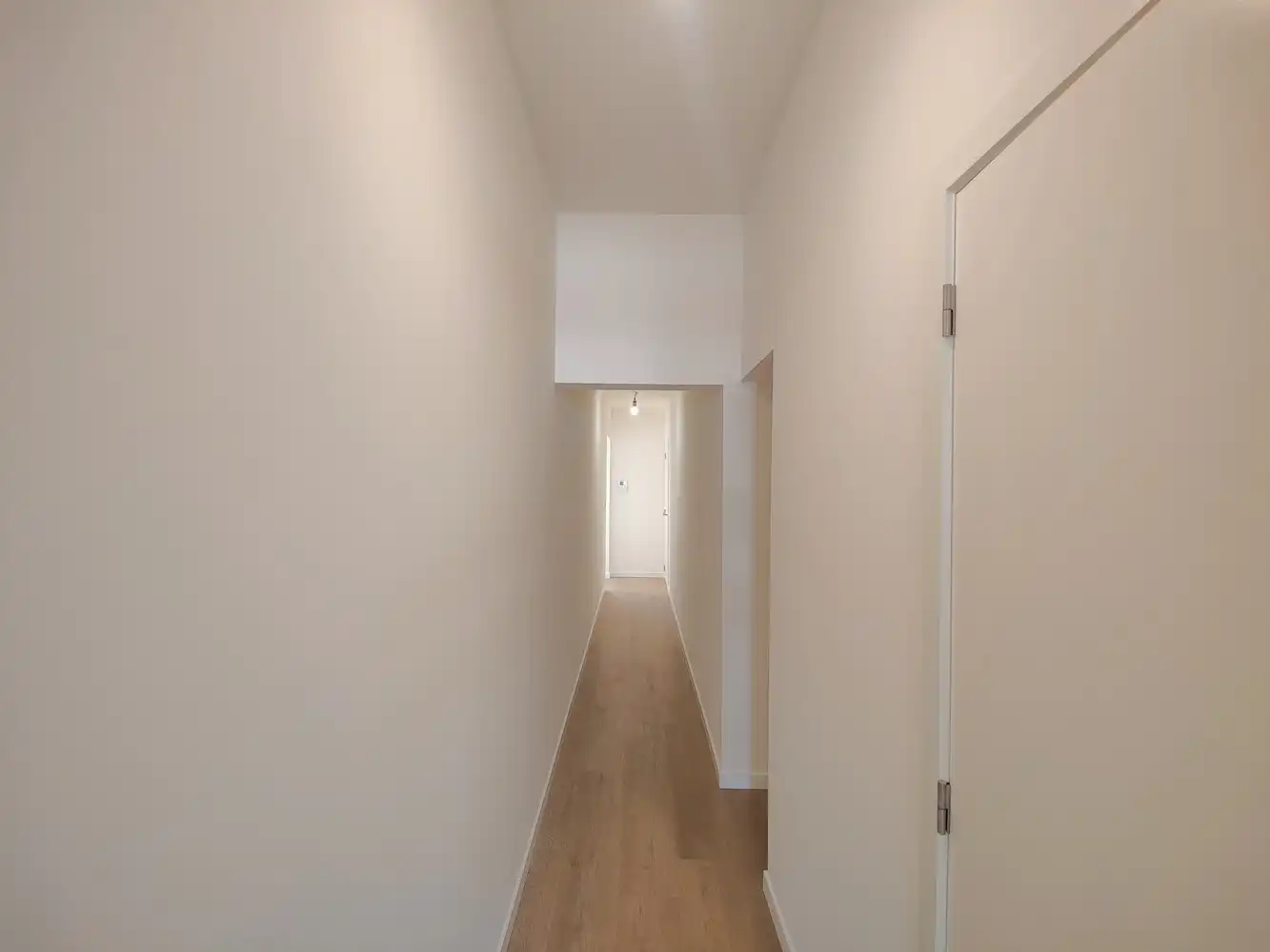 WARSCHAUSTRAAT 20/02.02, 8400 OOSTENDE foto 2