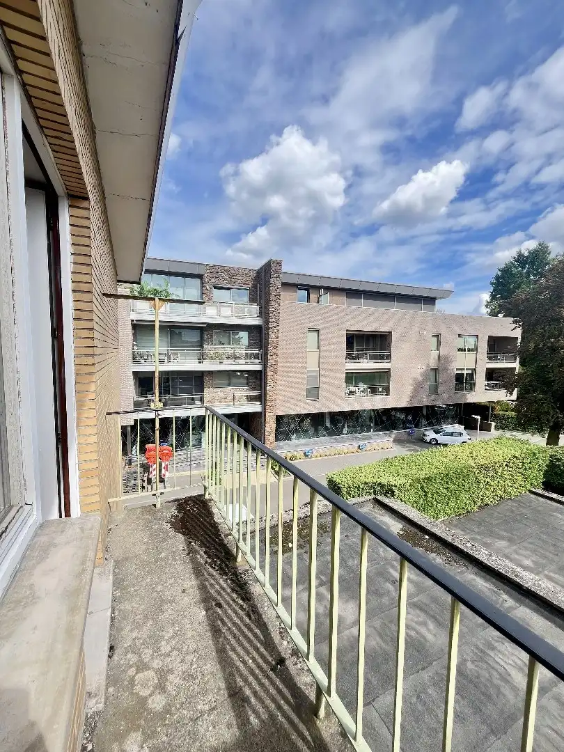 Betaalbaar appartement met twee slaapkamers, kelder en standplaats in hartje Bilzen foto 15