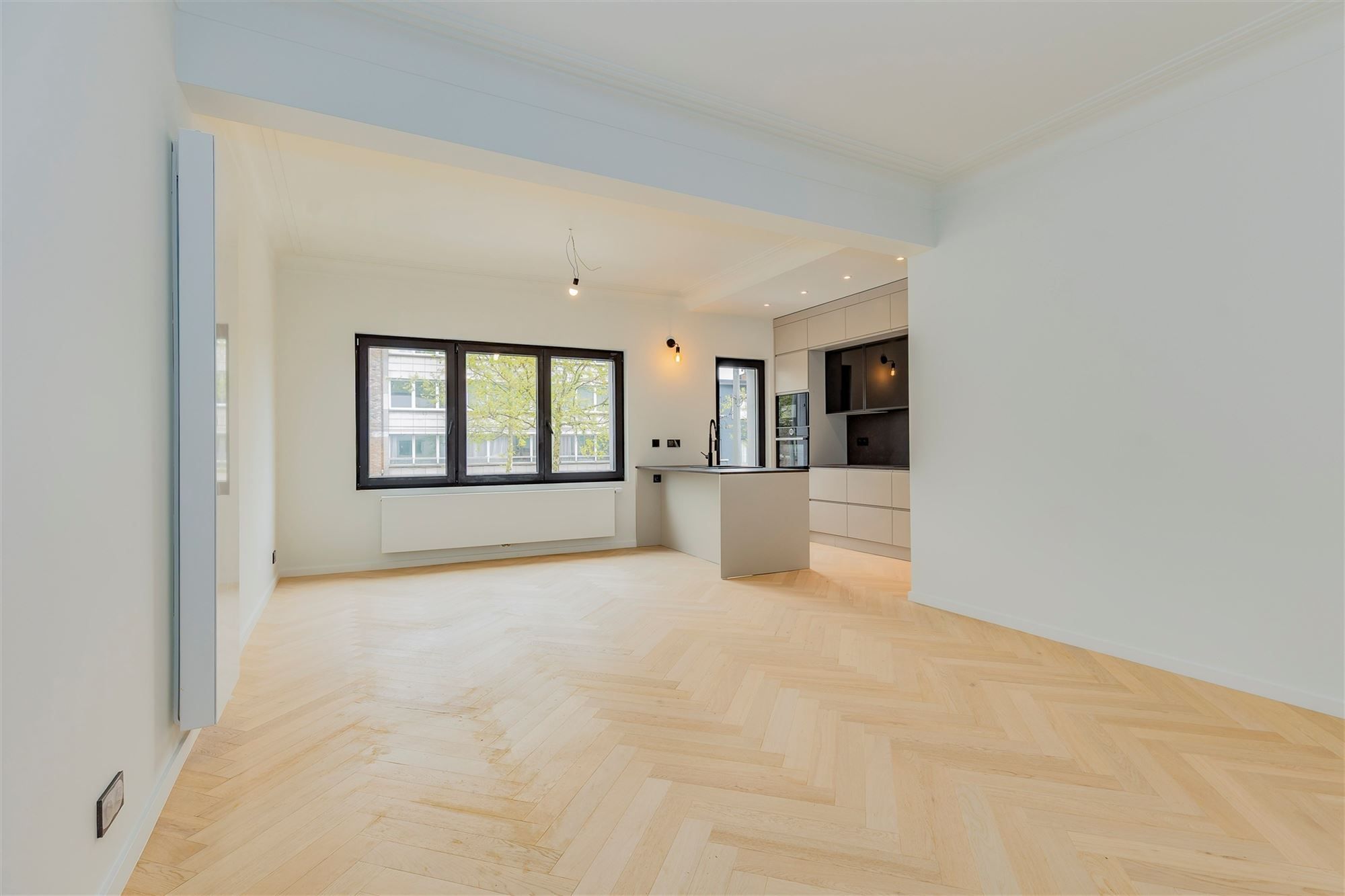Super-de-luxe gerenoveerd appartement te Mortsel - 2 slk + 2 badk foto 4