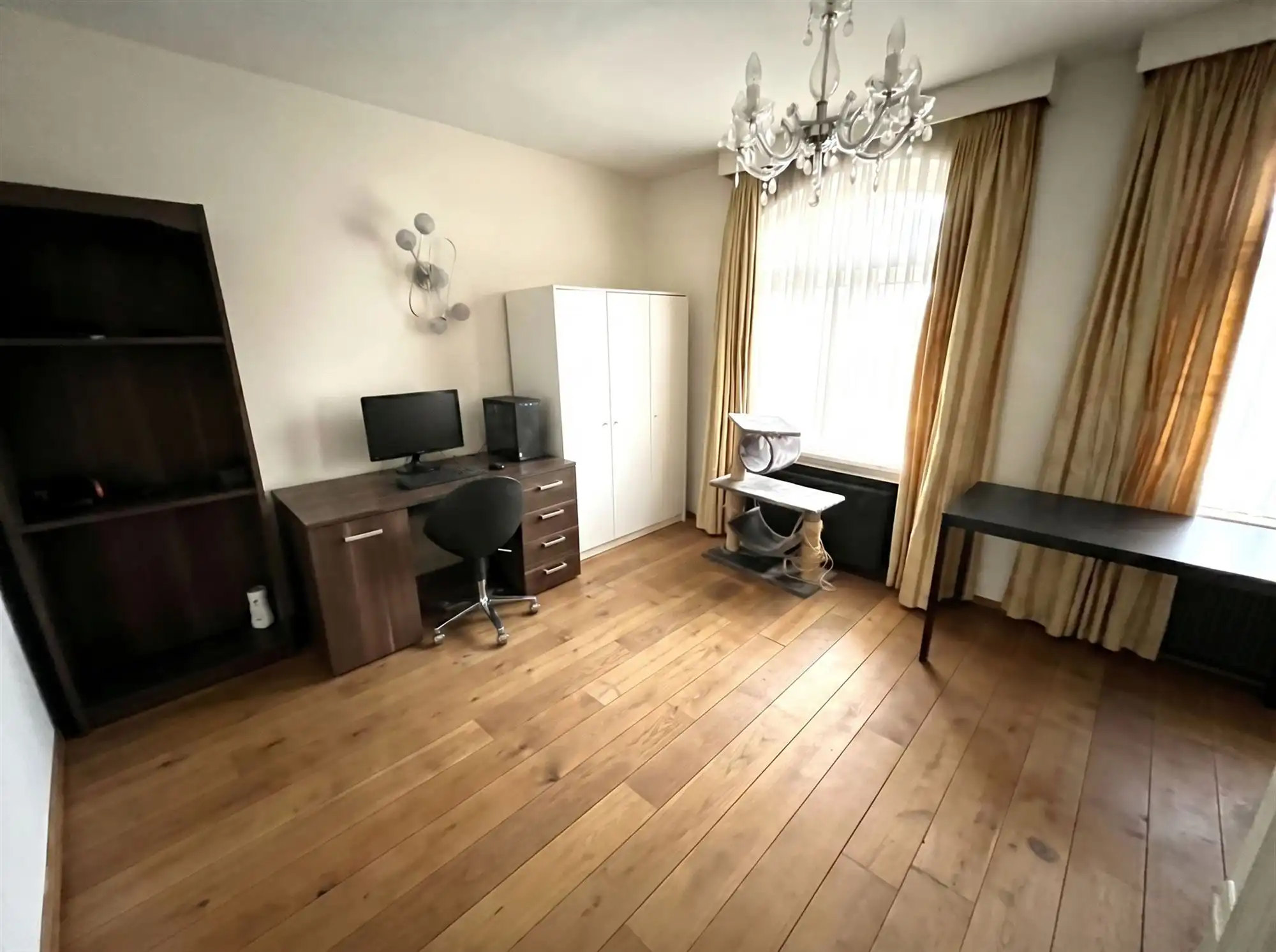 Prachtige villa met 9 slaapkamers en buitenzwembad foto 24