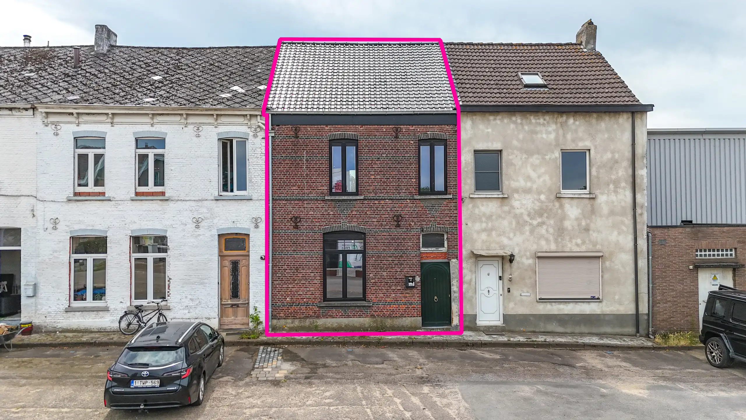 Woning met 2 slpks en ruimte voor eigen afwerking! foto {{pictureIndex}}