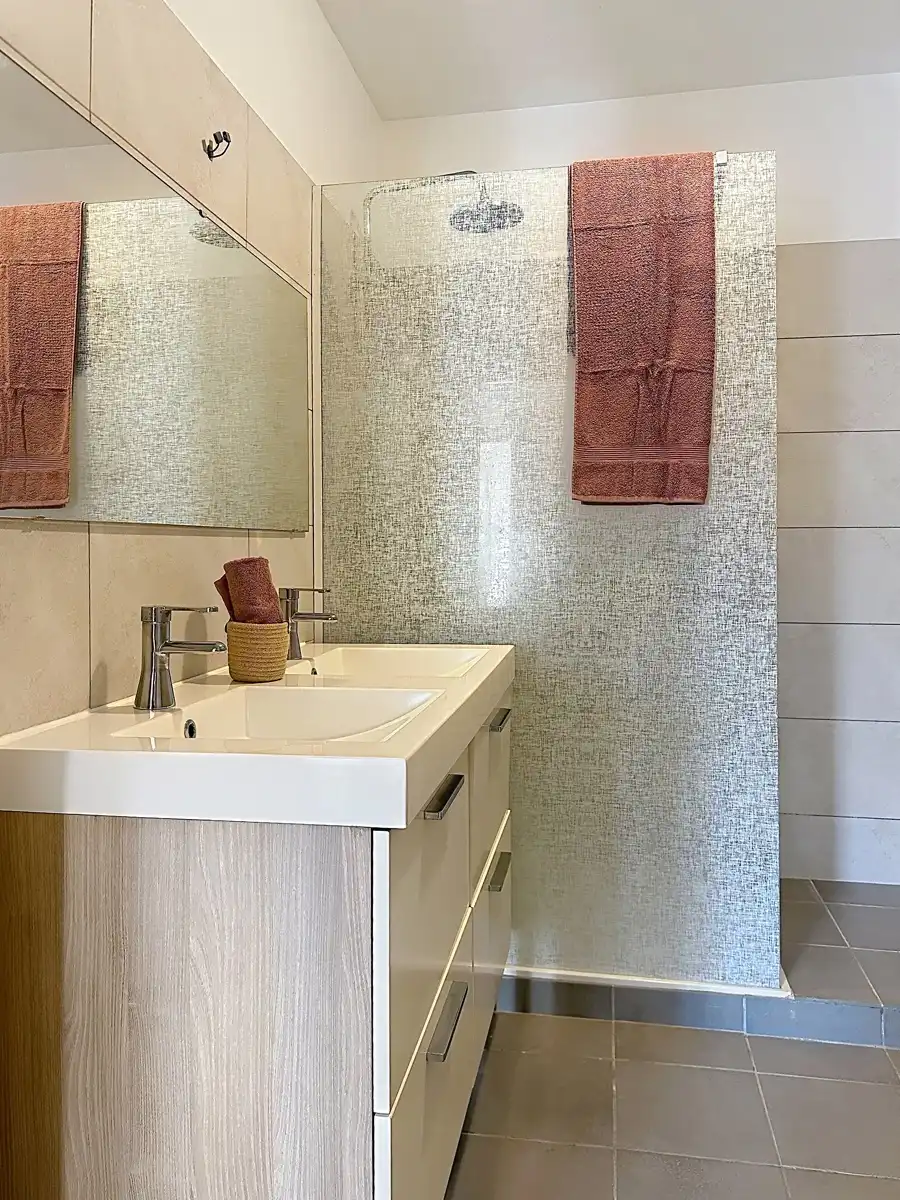 Instapklaar appartement met EPC-label A, rustig gelegen en op een steenworp van het centrum! foto 15
