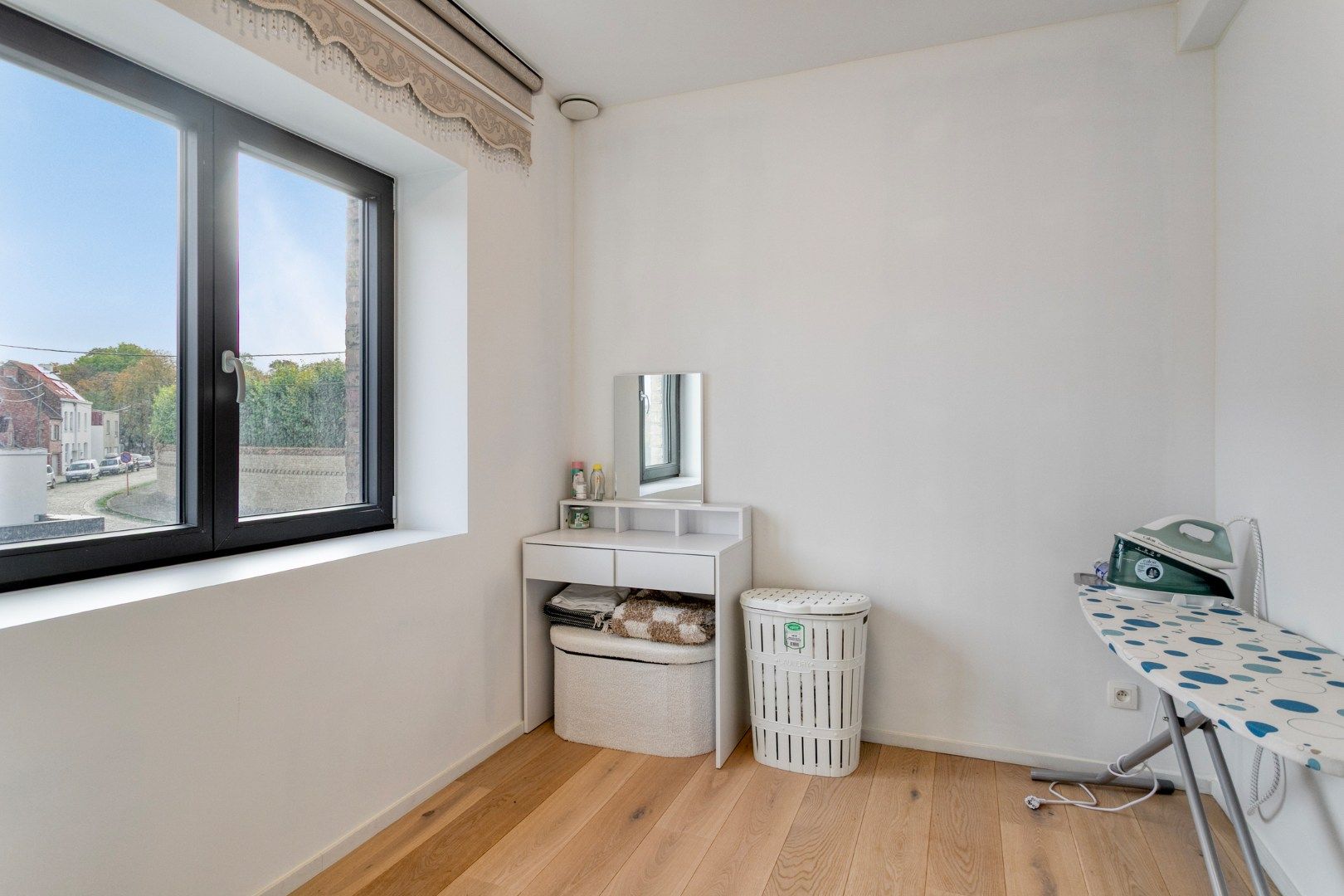 Energiezuinige, instapklare halfopen bebouwing met 4 slaapkamers! foto 14