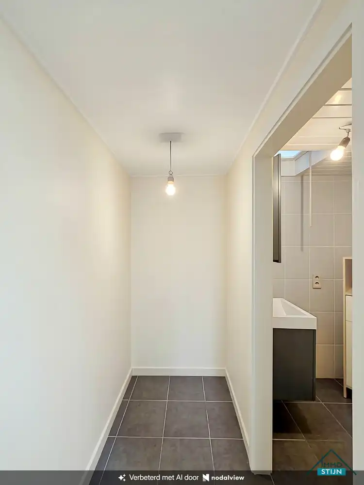 Woning met grote tuin foto 9