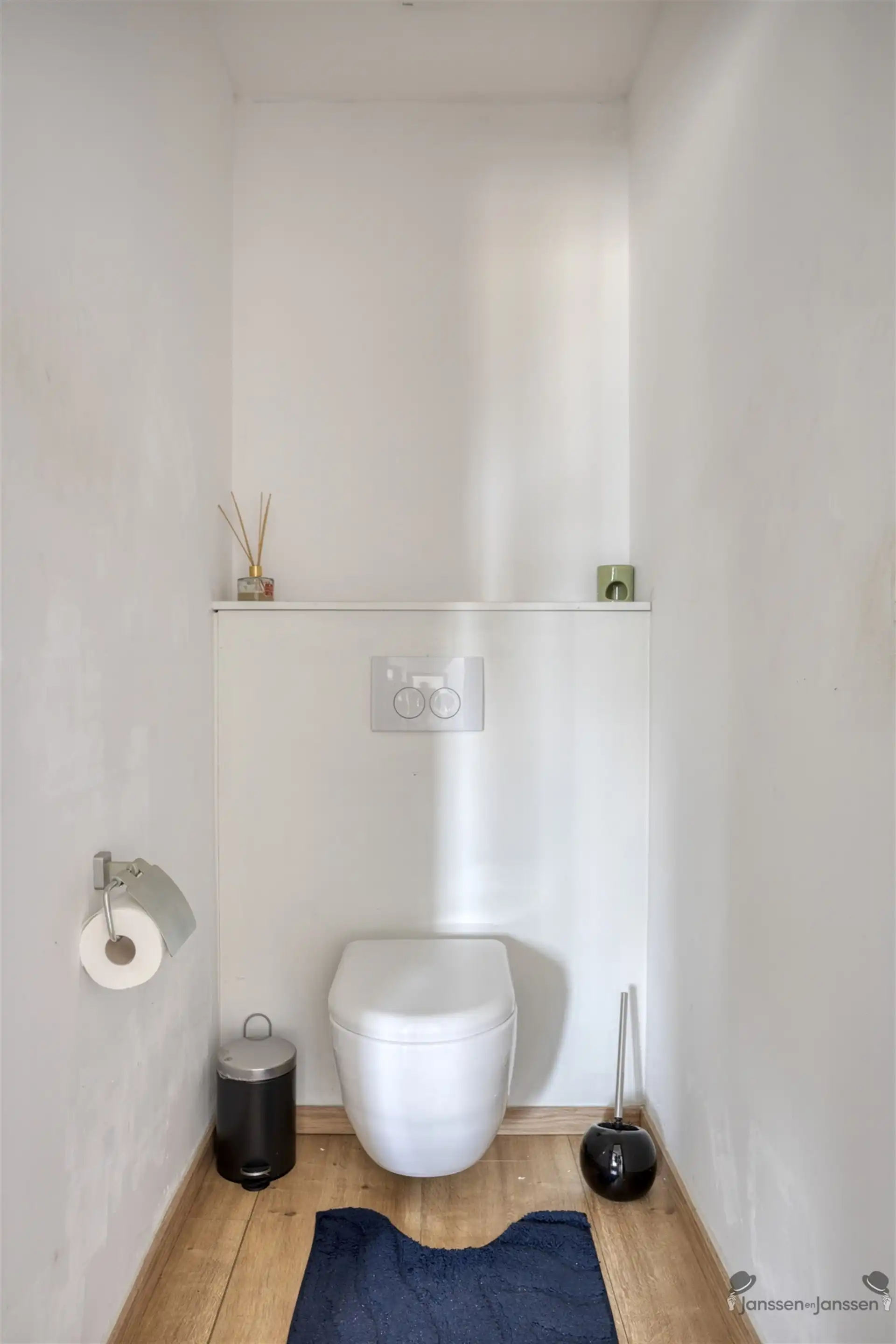 Gerenoveerde energiezuinige woning in het landelijke Budingen foto 12