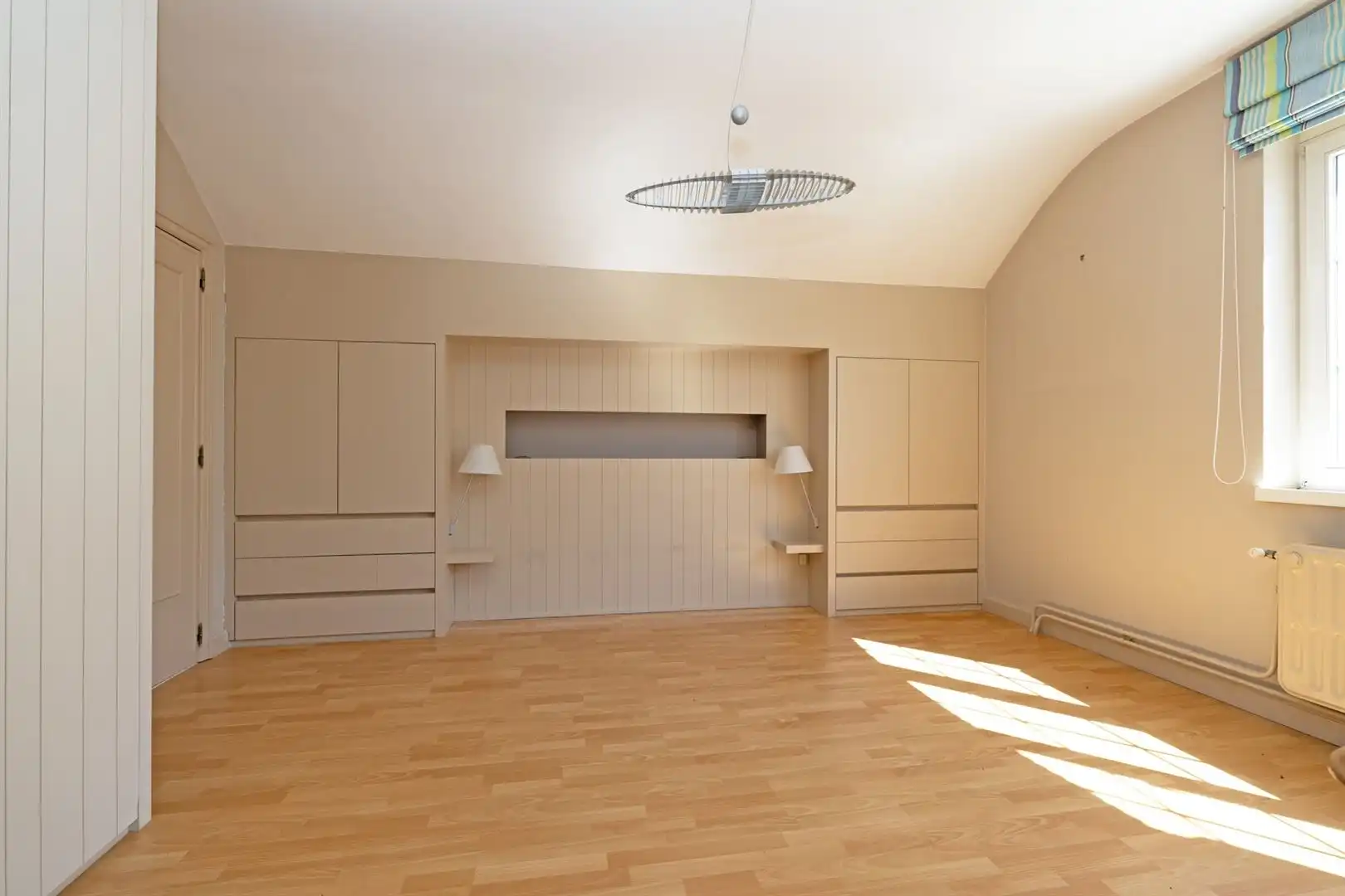 Tijdloze villa in het groen nabij de stad foto 20