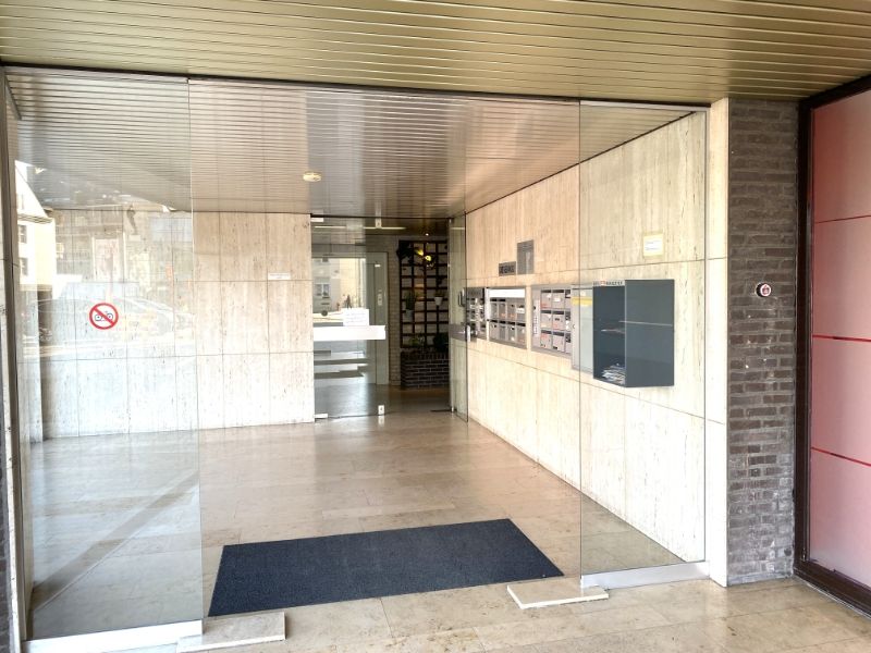 Recent volledig gerenoveerd appartement HARTJE Geel met 2 slpk, en autostaanplaats foto 3