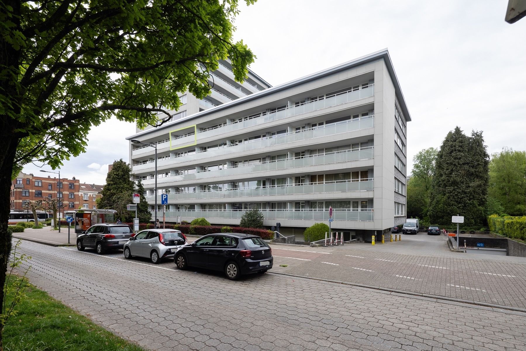 Ruim appartement met drie slaapkamers  foto 18