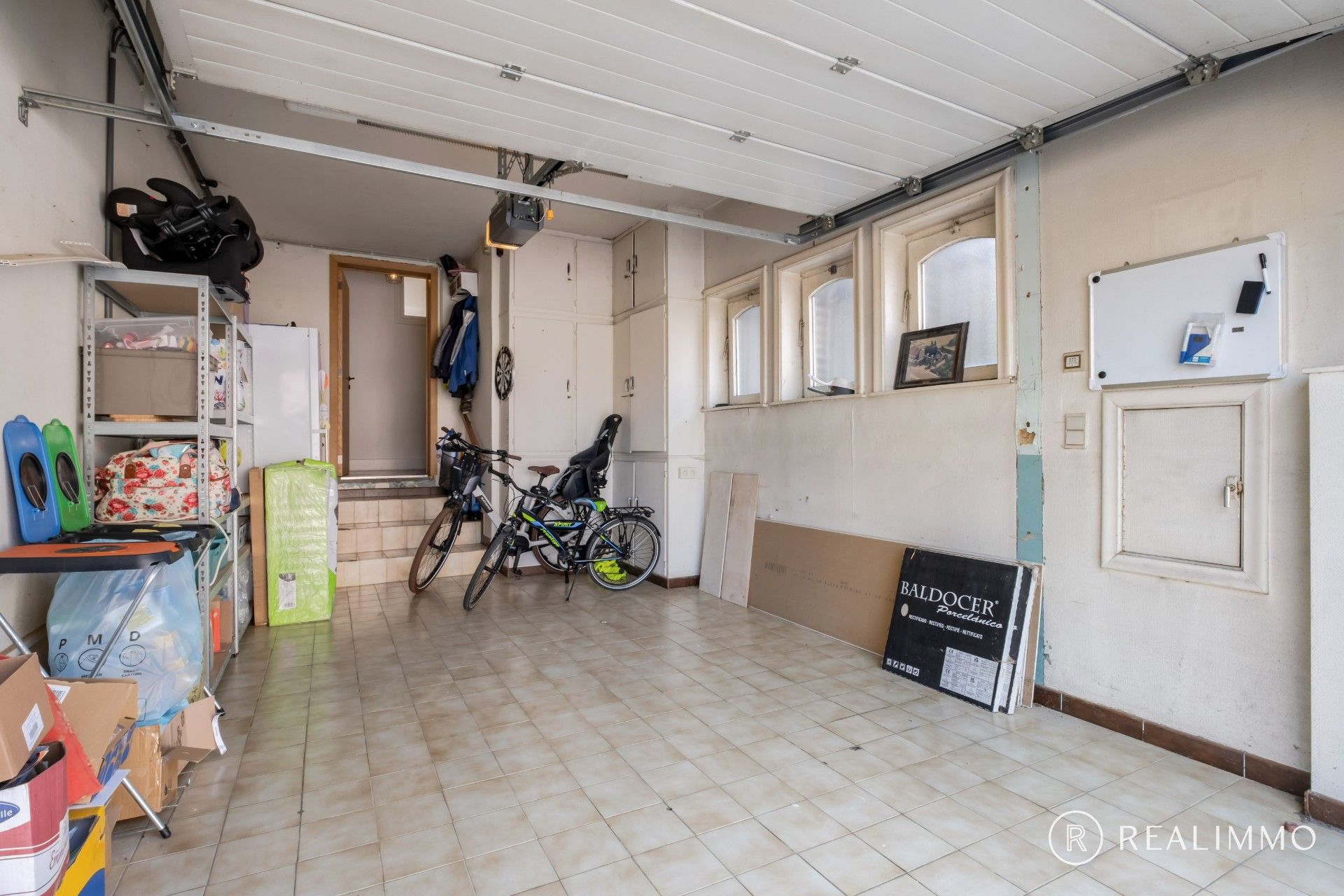 Instapklare, gerenoveerde gezinswoning met 4 slaapkamers foto 20