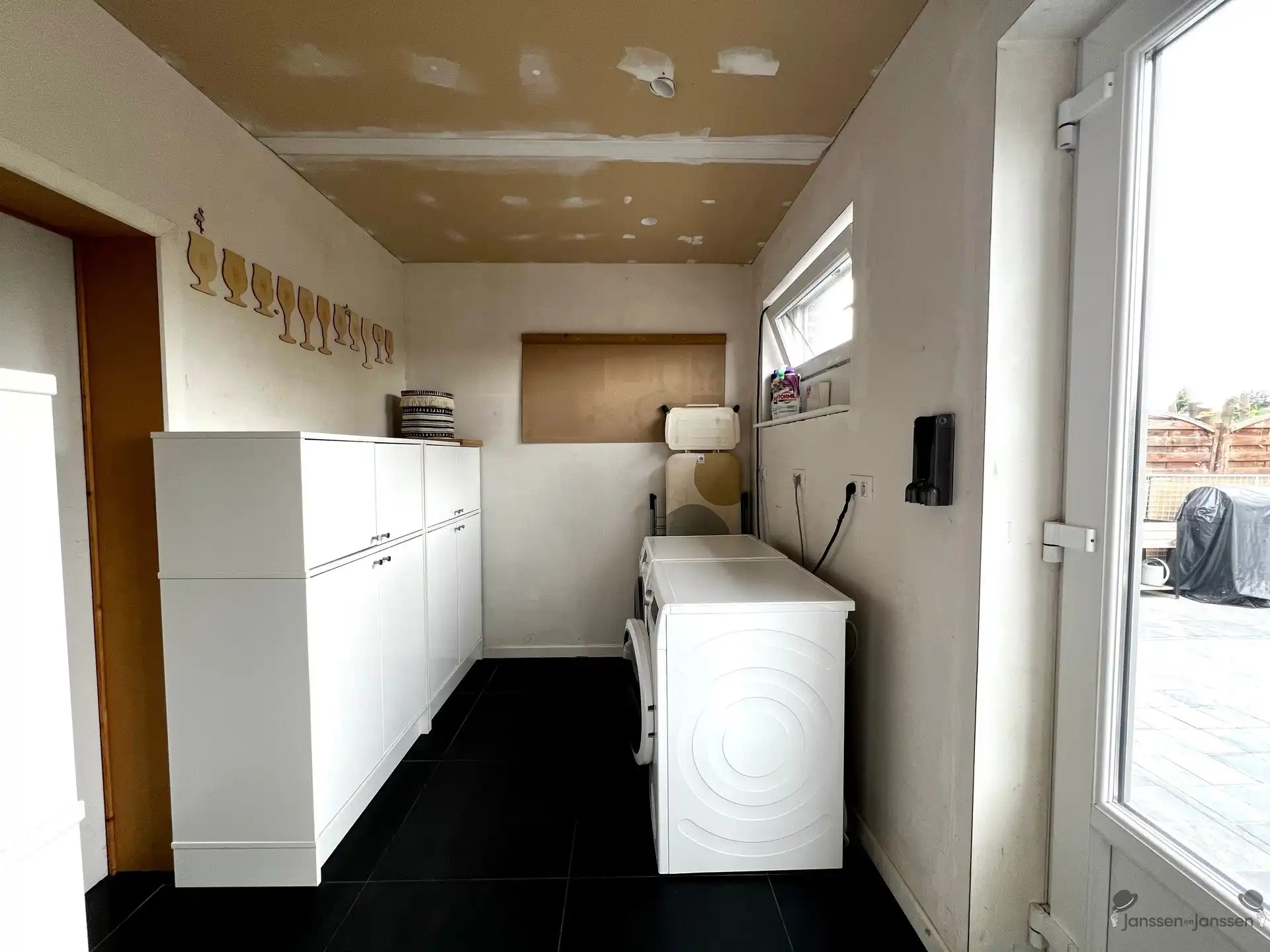 Instapklare gezinswoning met 3 slpkmrs & tuin foto 17