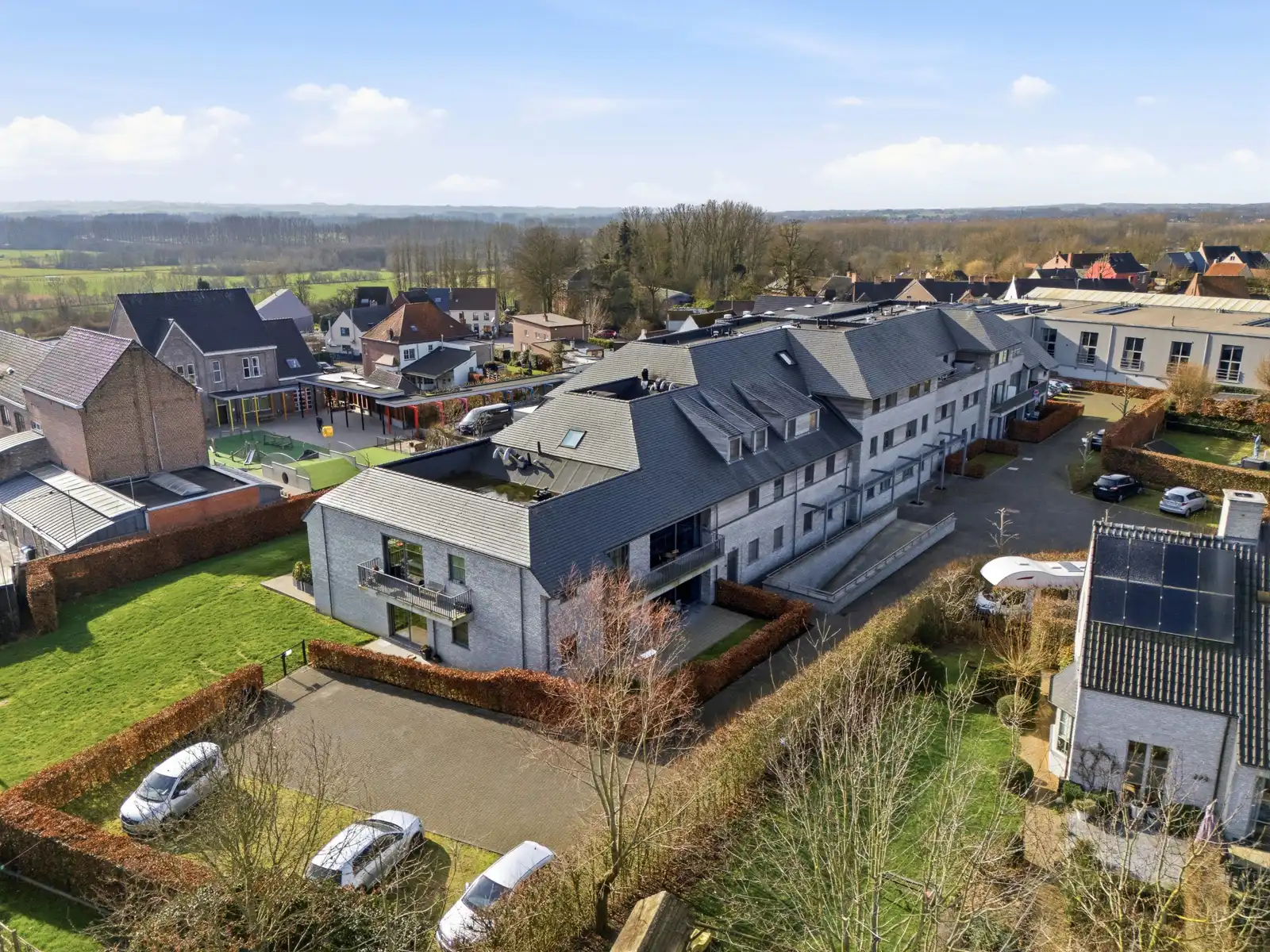 Lichtrijk appartement op centrale ligging te Dikkelvenne foto 17