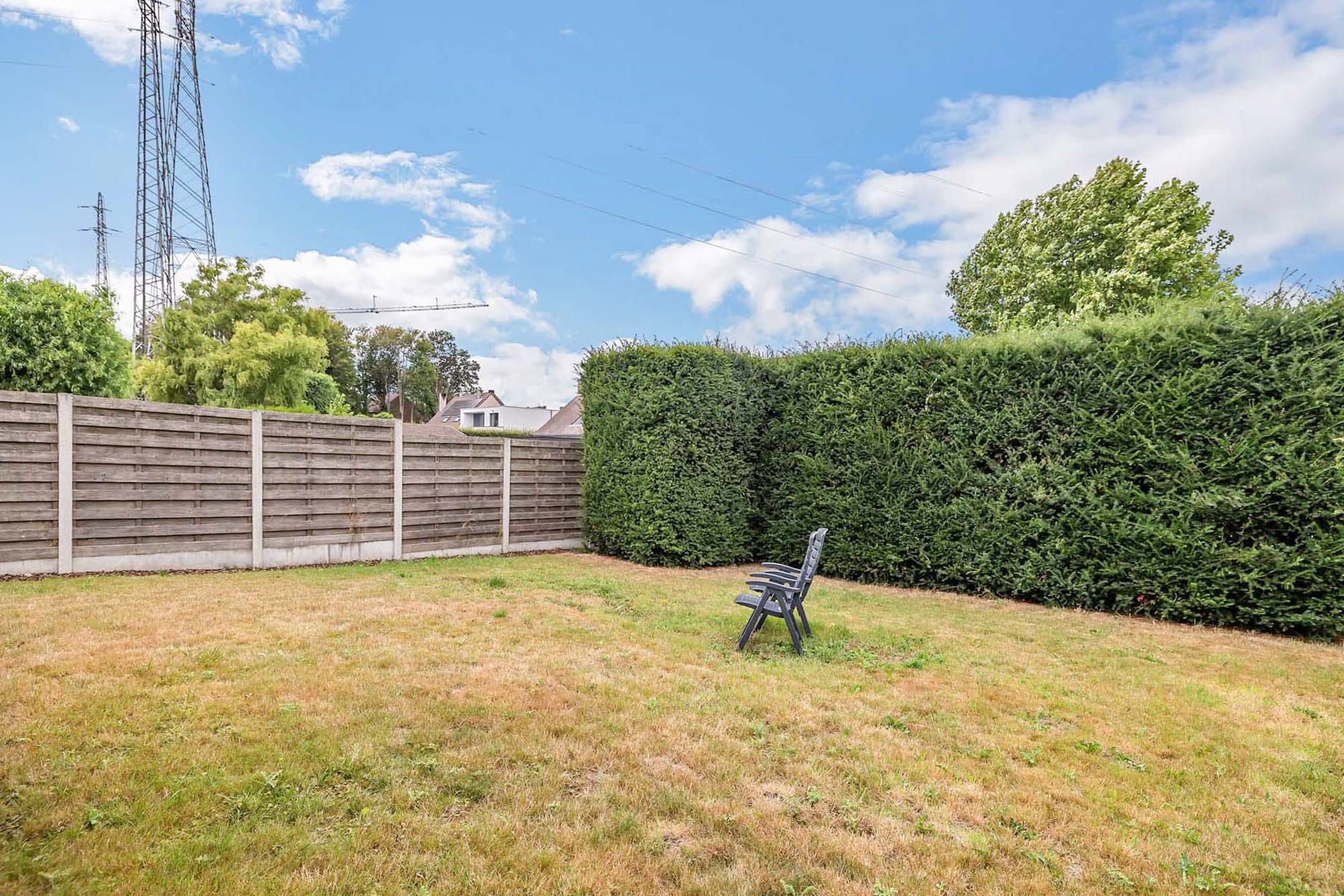 Gezellige, instapklare HOB met garage en tuin foto 32