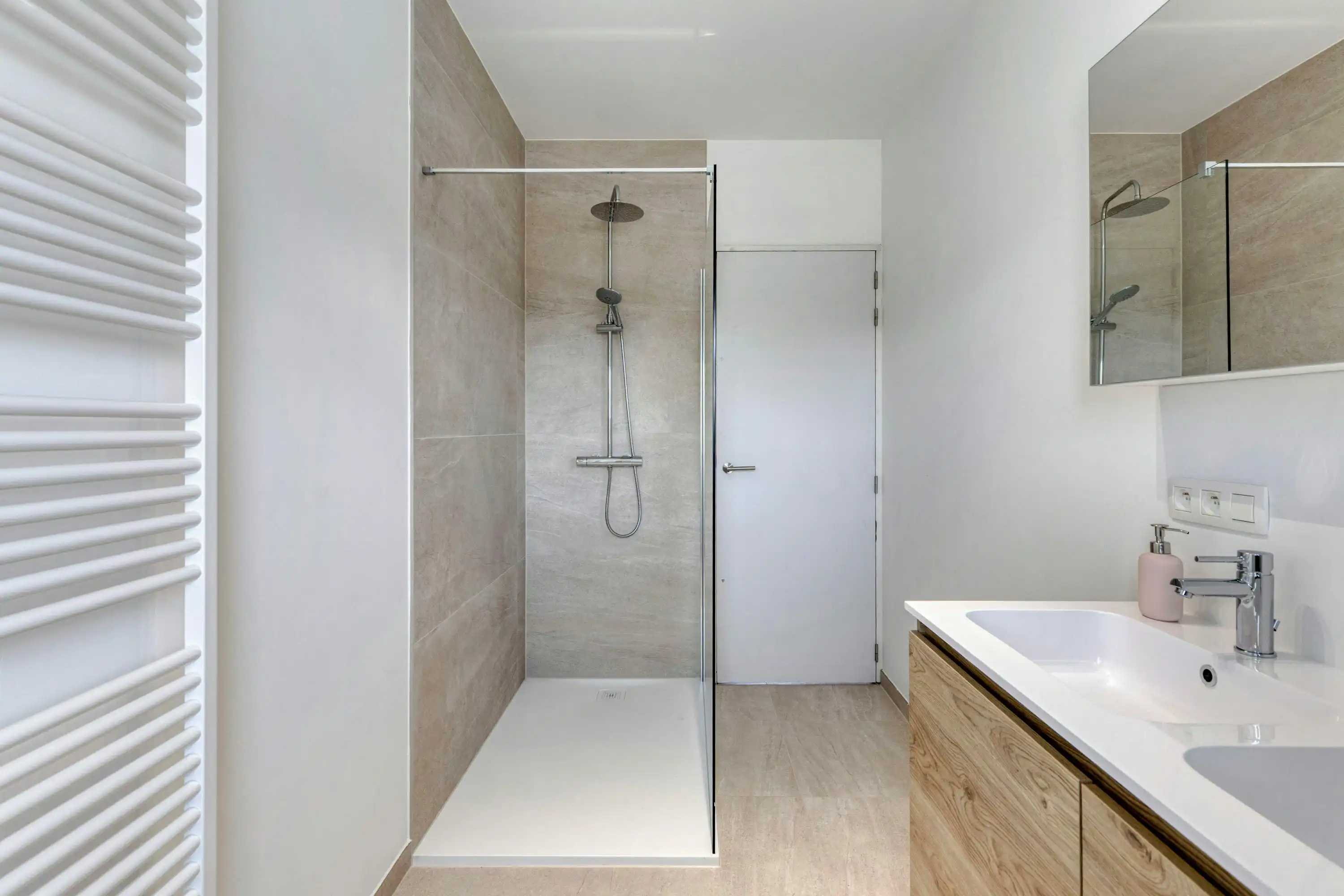 Unieke en energiezuinige woning te koop in Meulebeke foto 7