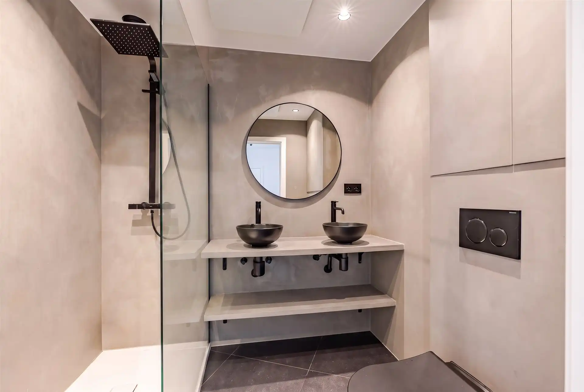 Modern en lichtrijk appartement met 3 terrassen+staanplaats  foto 9